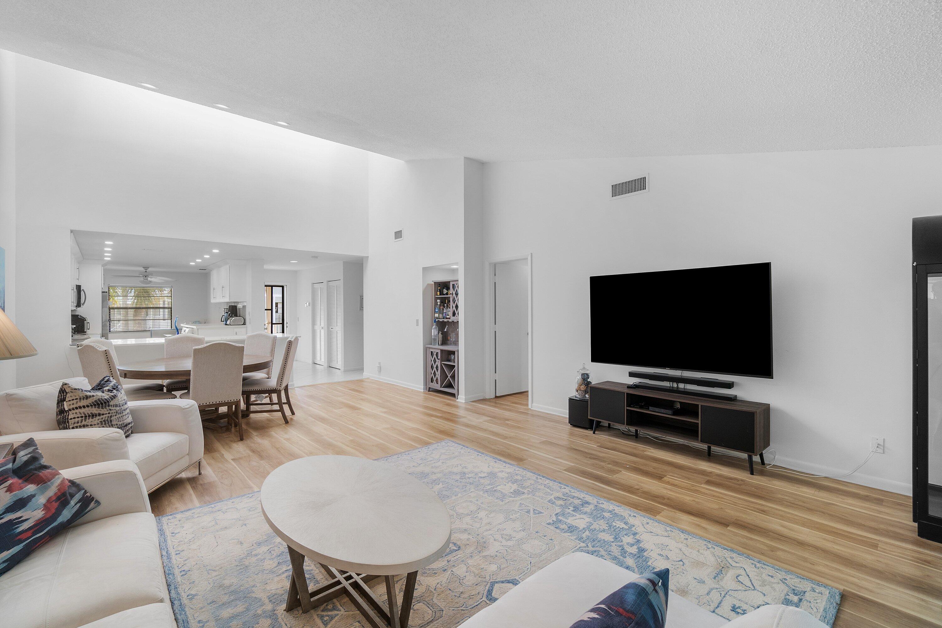 61 Eastgate Drive D