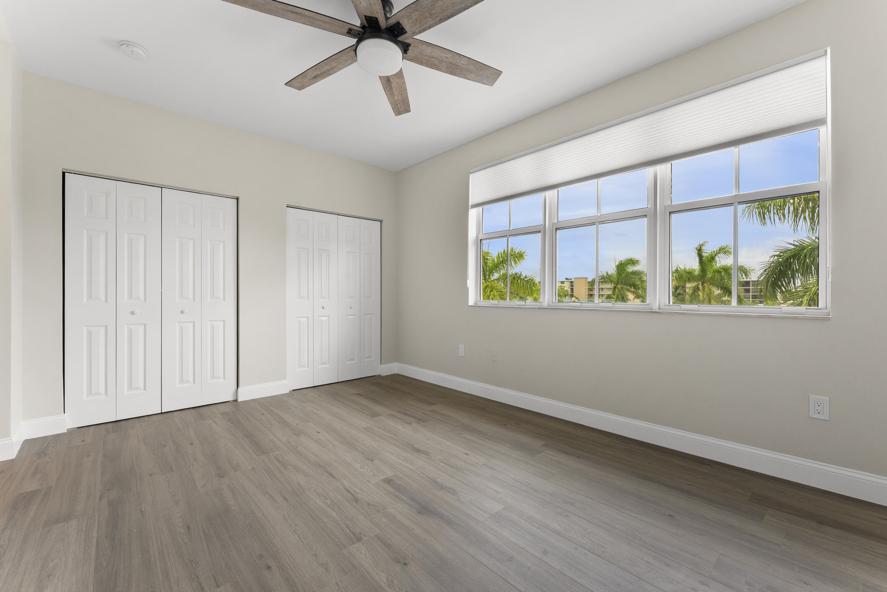 643 Casa Loma Boulevard