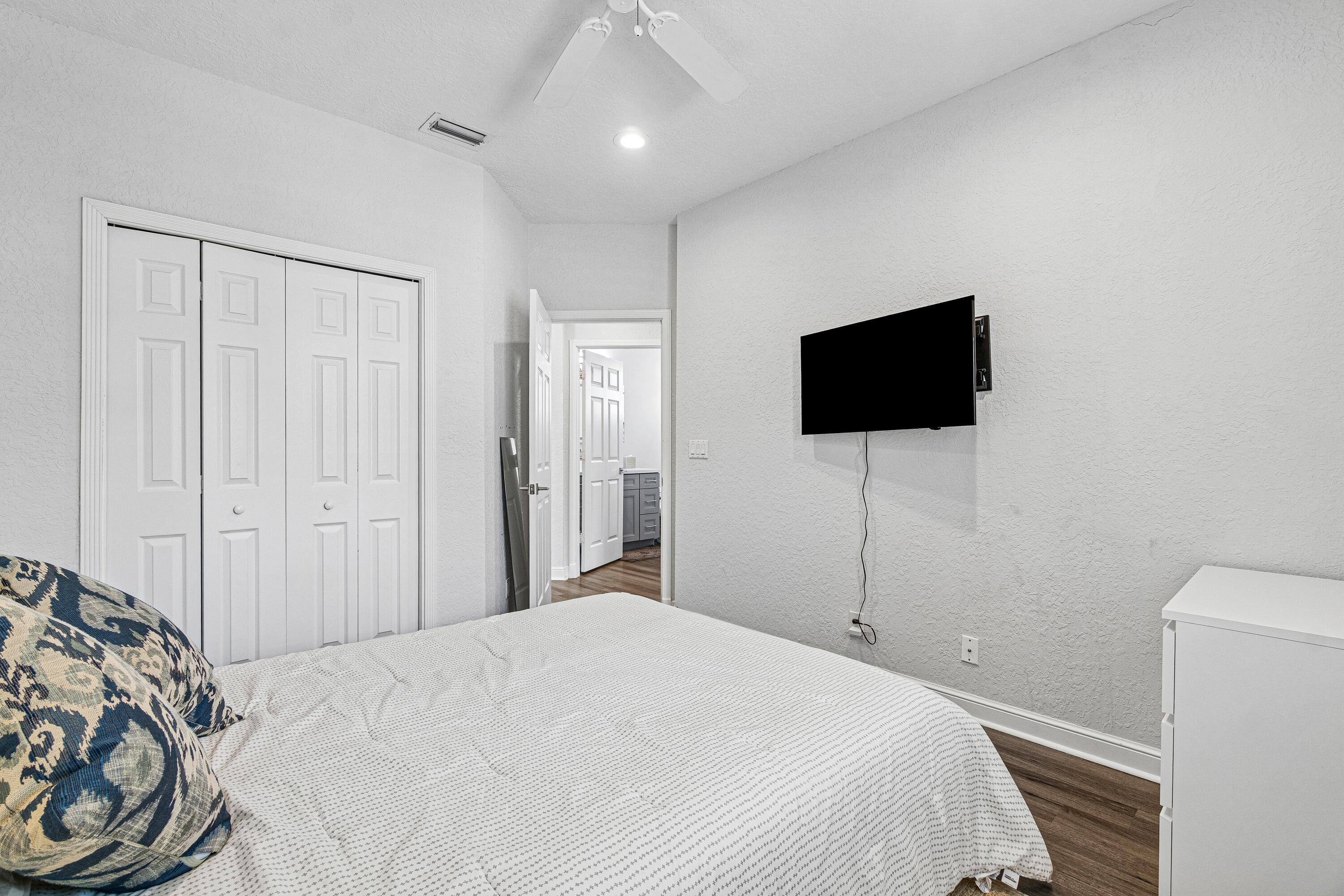 4278 NW 65th Road
