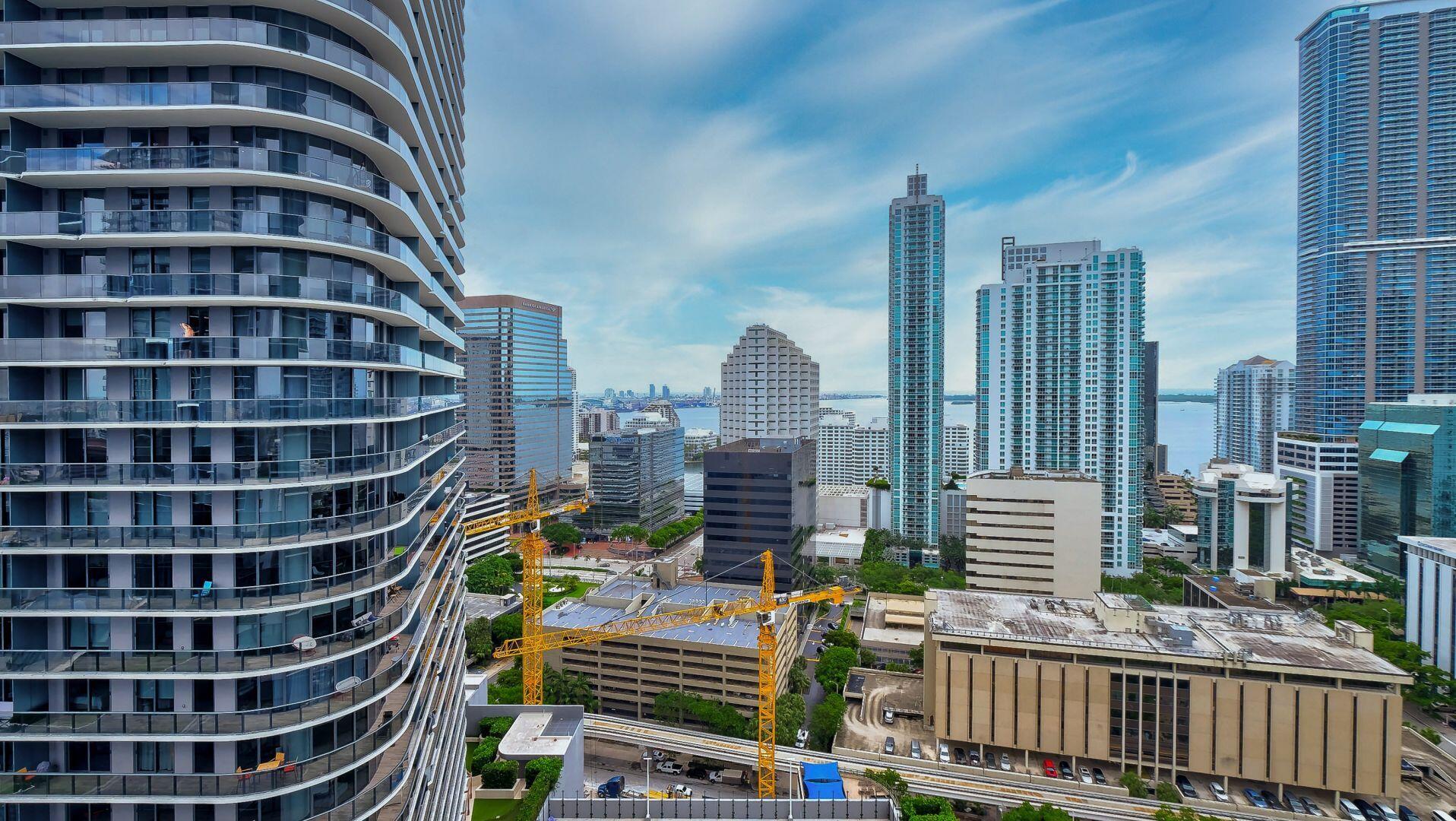 45 SW 9th Street 2502