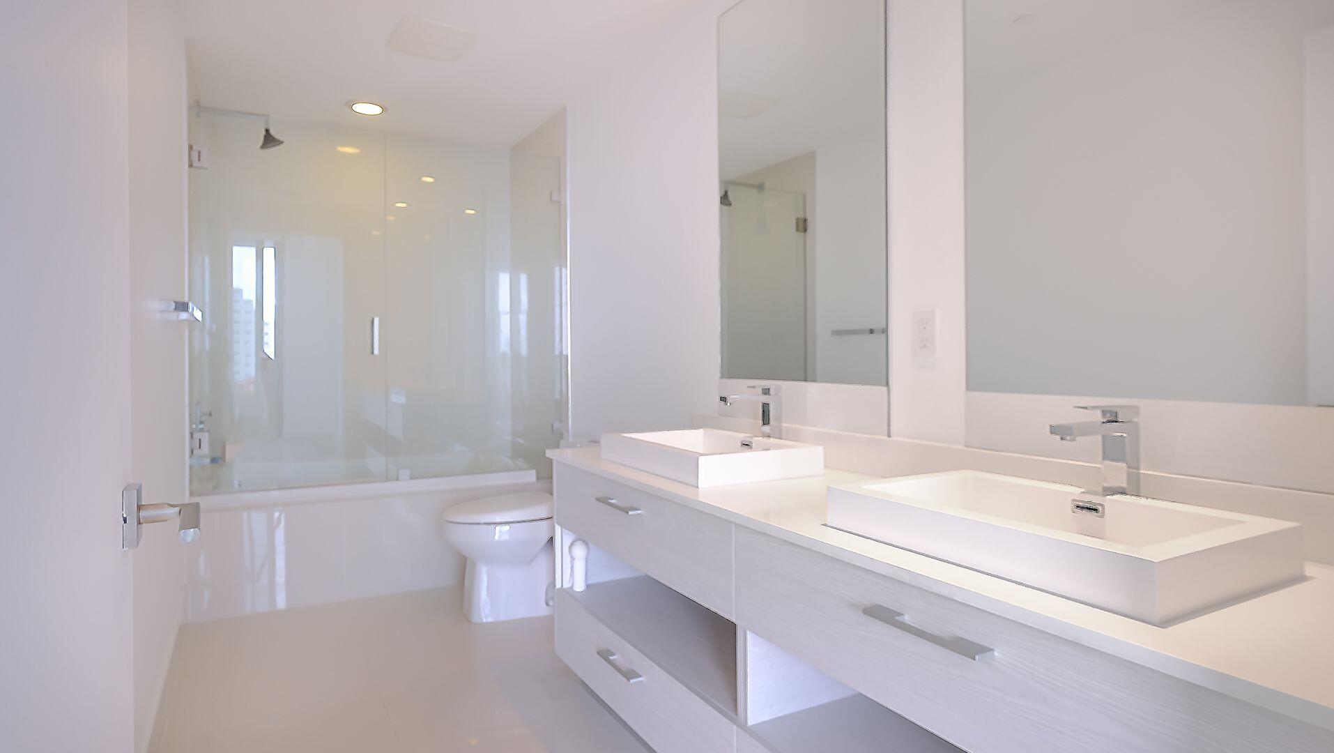 45 SW 9th Street 2502