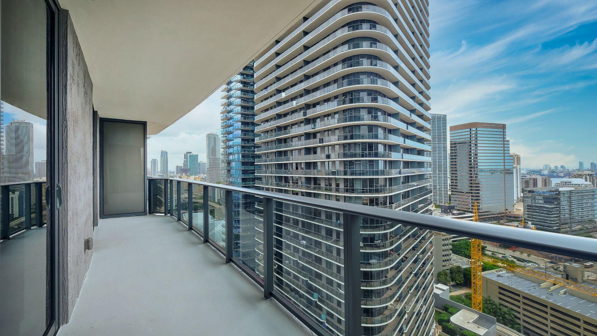 45 SW 9th Street 2502