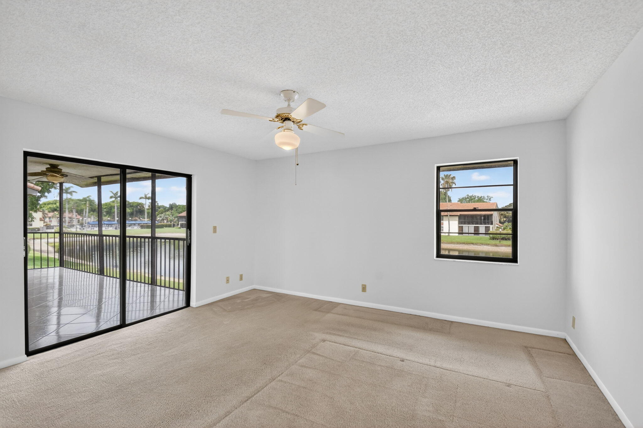10231 N Circle Lake Drive 201