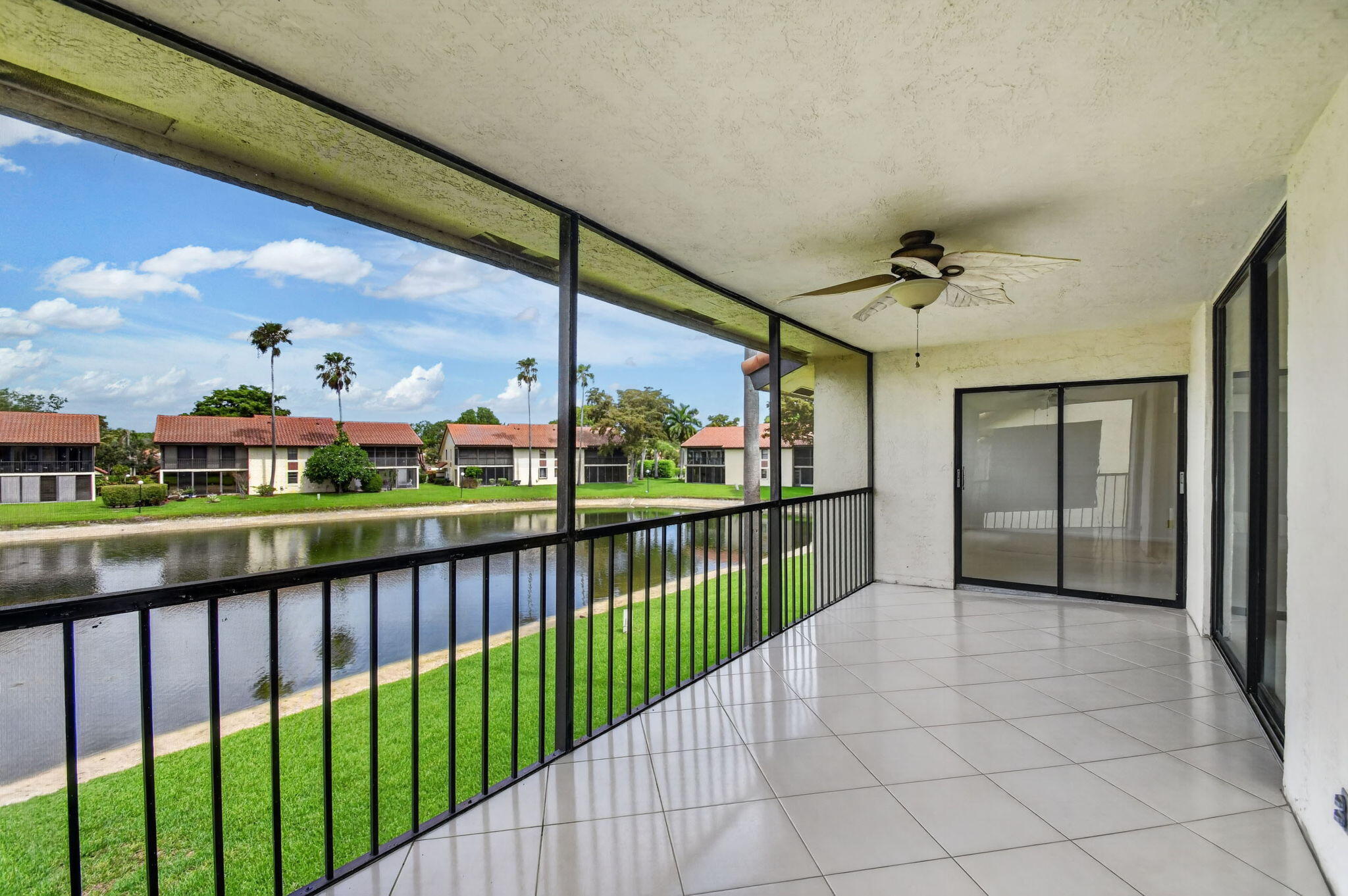 10231 N Circle Lake Drive 201