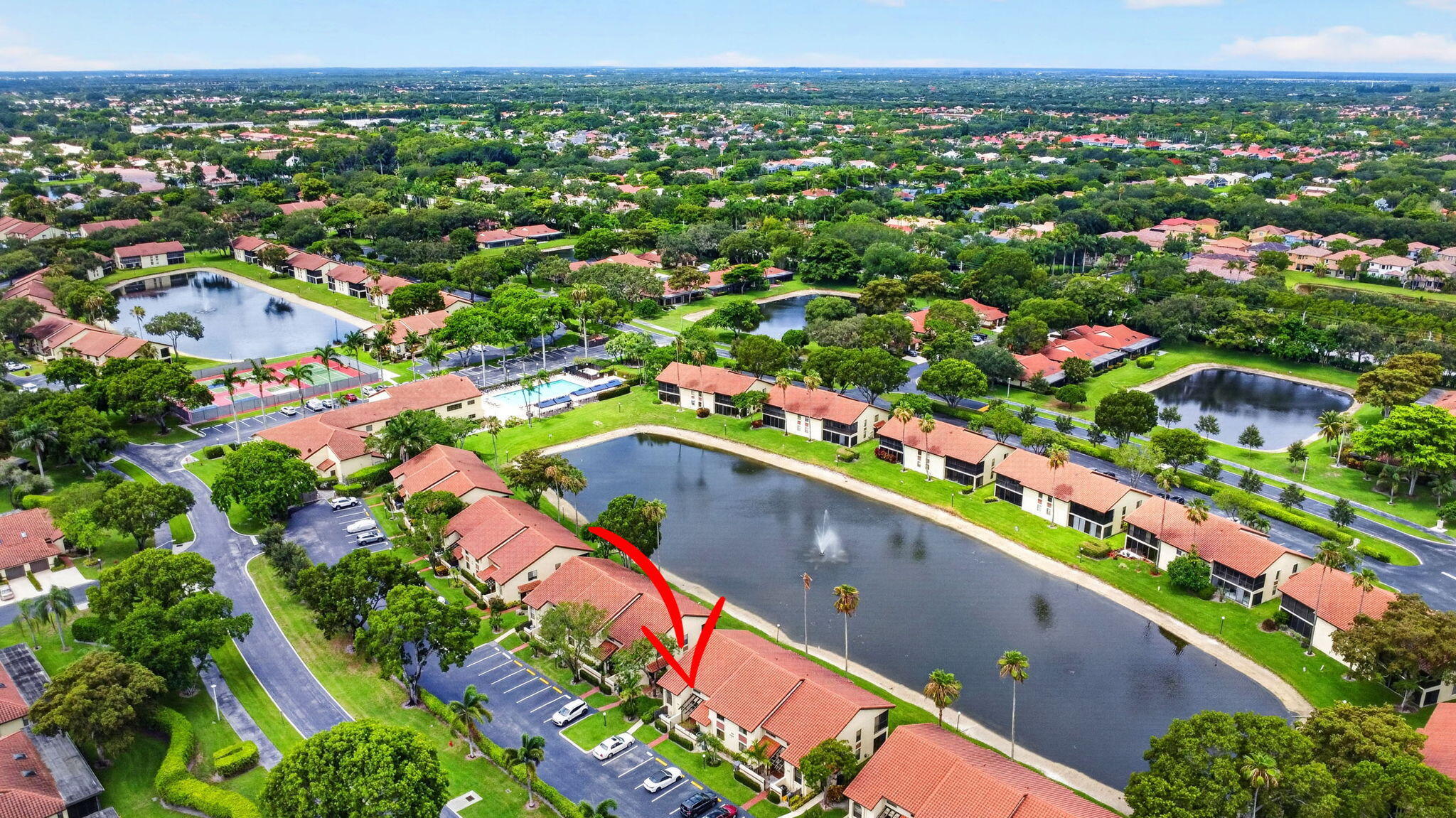 10231 N Circle Lake Drive 201