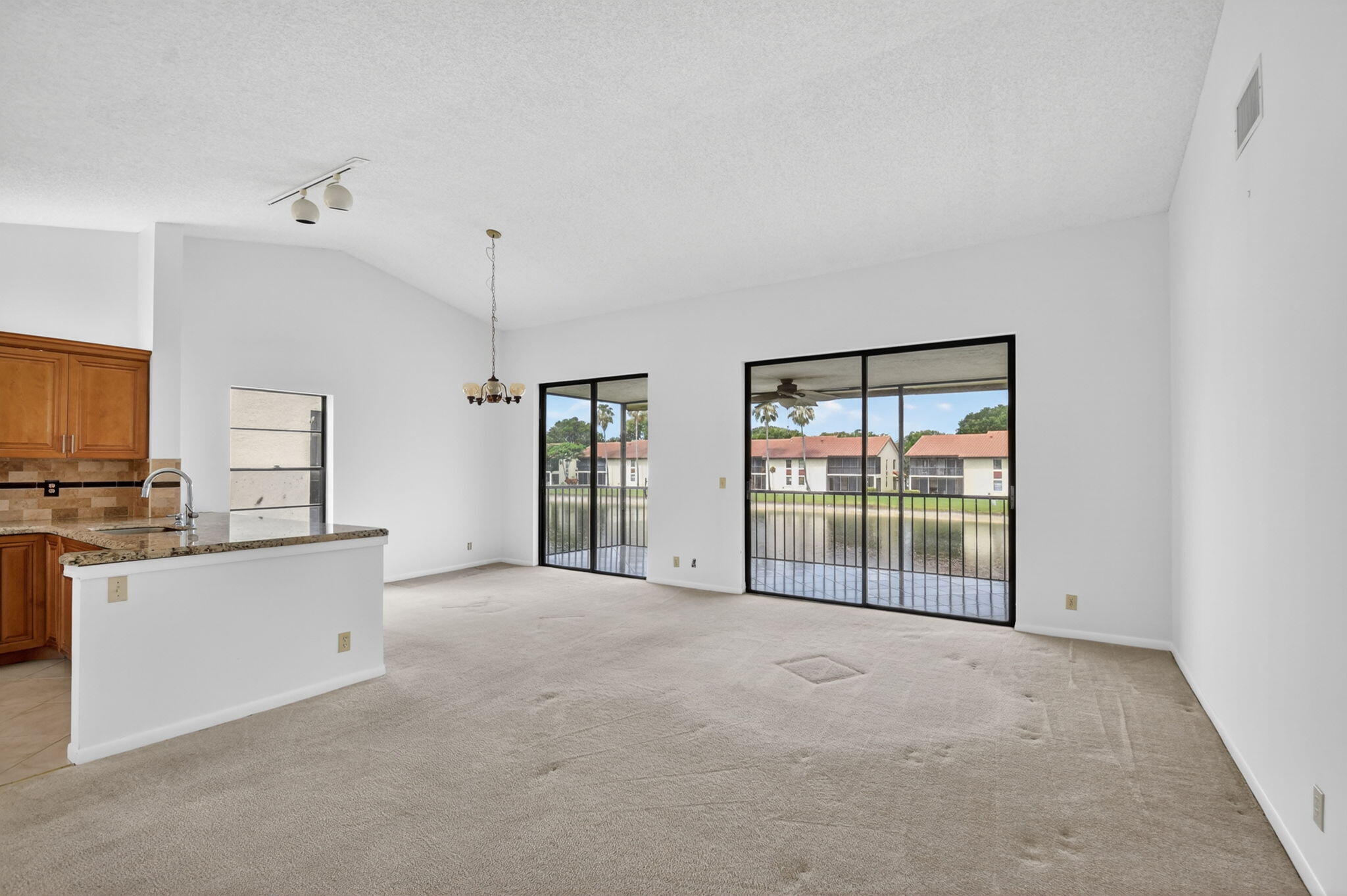 10231 N Circle Lake Drive 201