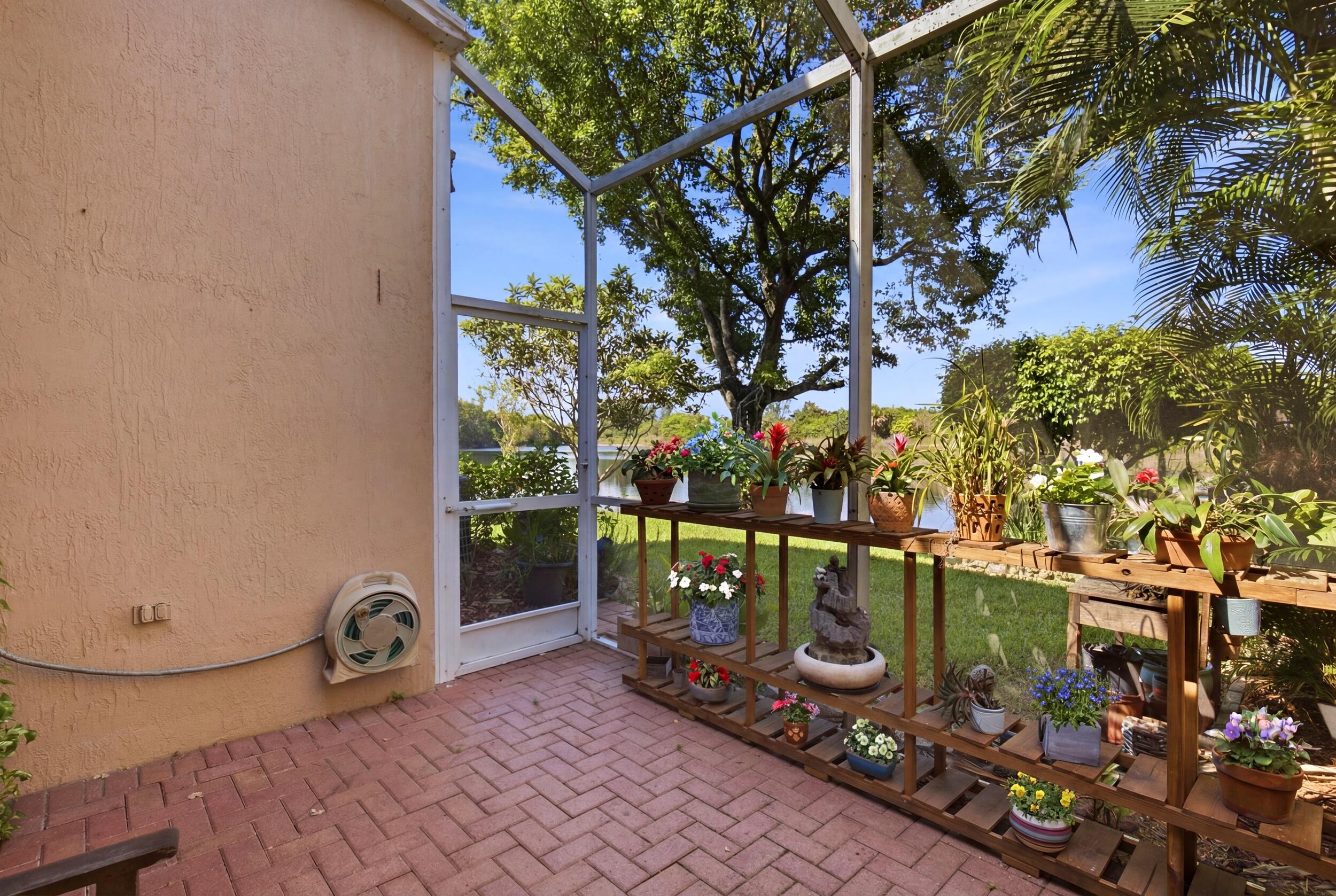 5616 NW 127th Terrace