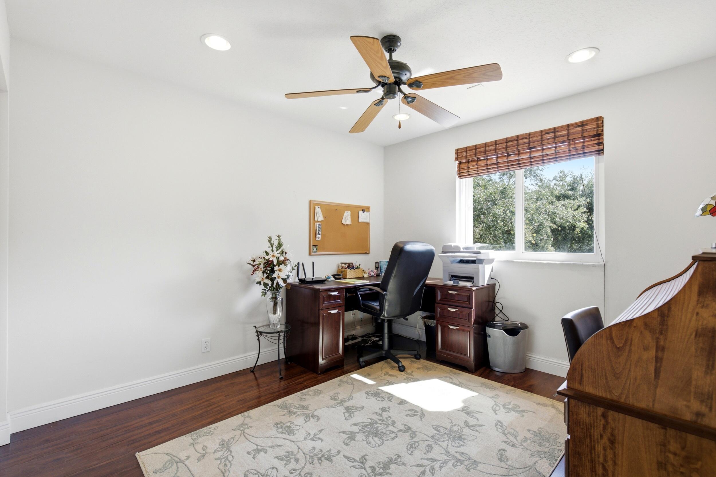 5616 NW 127th Terrace