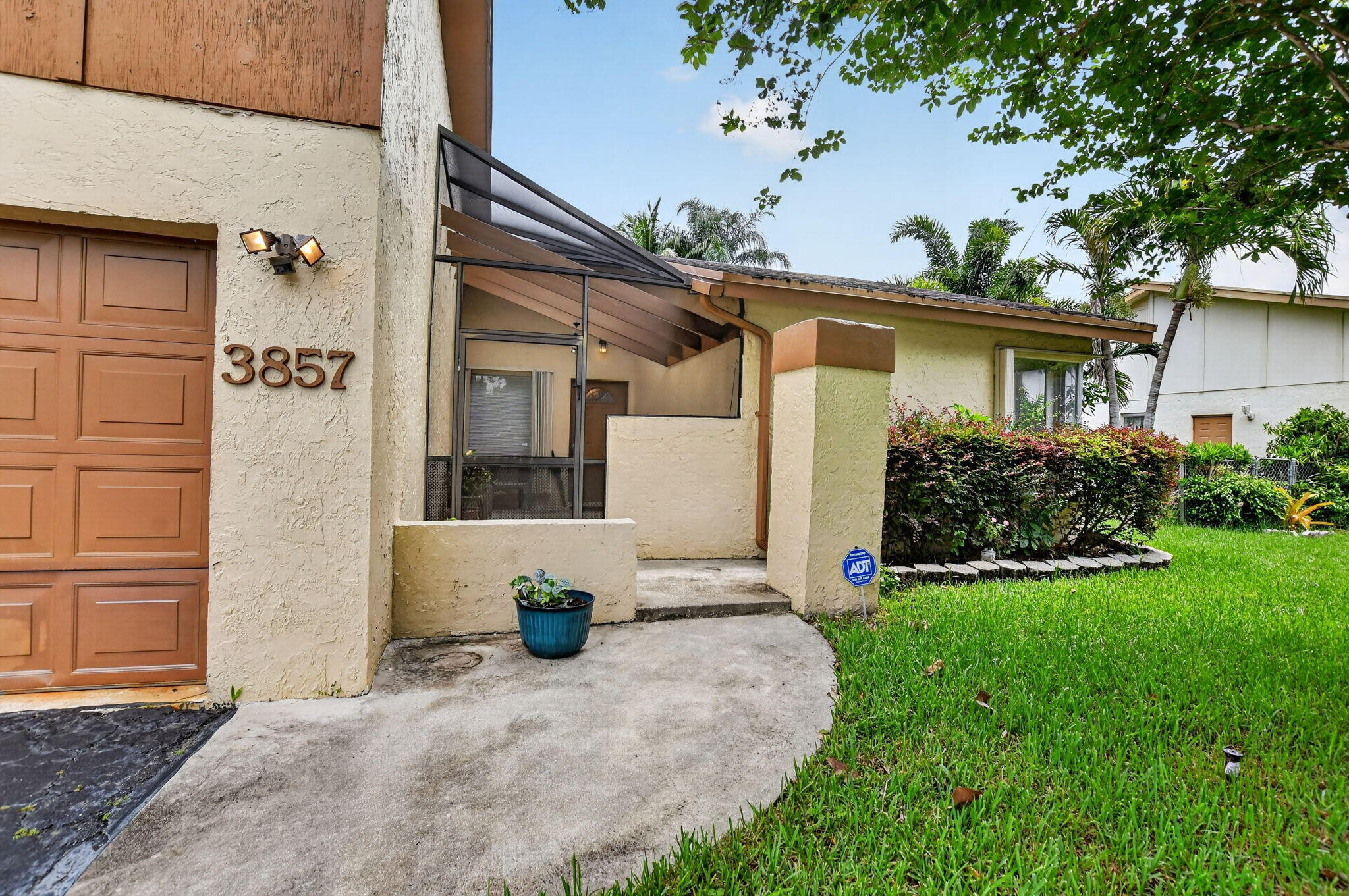 3857 NW 1st Place