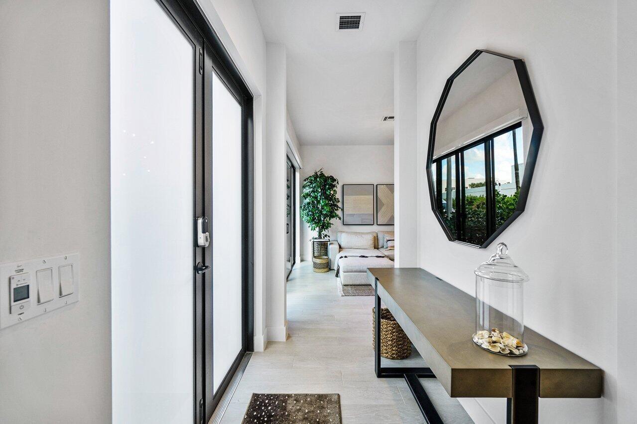 2211 Florida Boulevard A