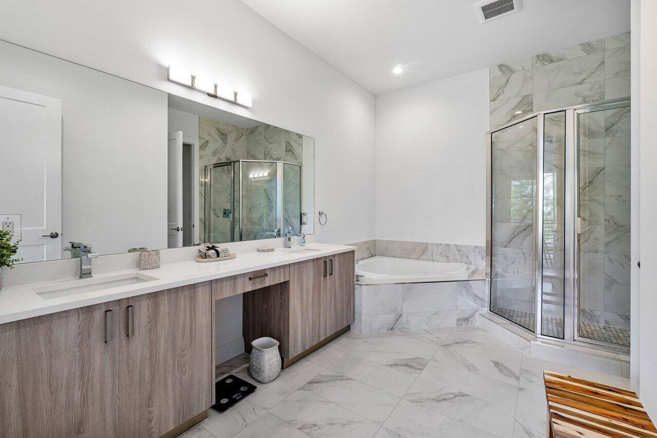 2211 Florida Boulevard A