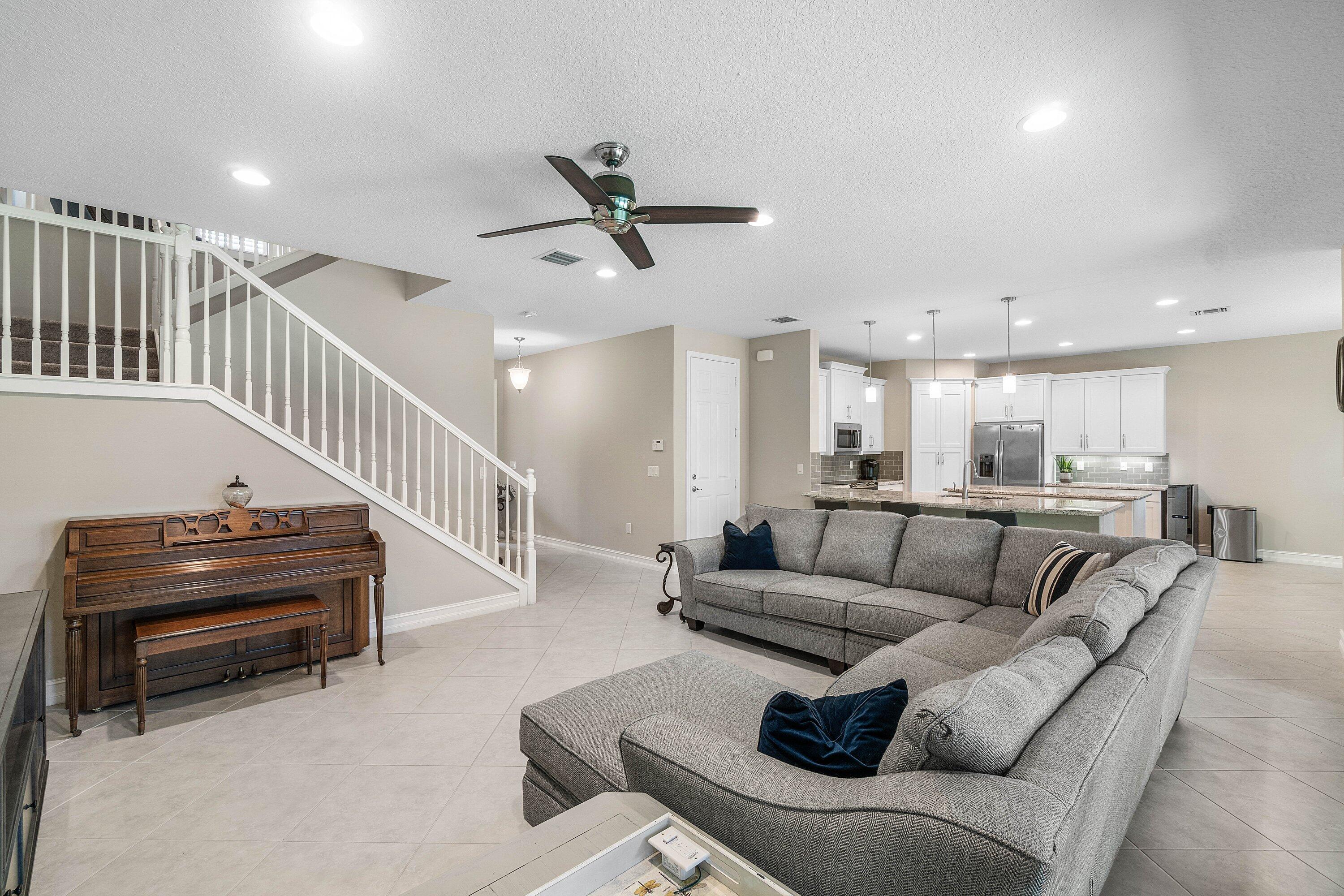 8109 Snowflake Obsidian Trail