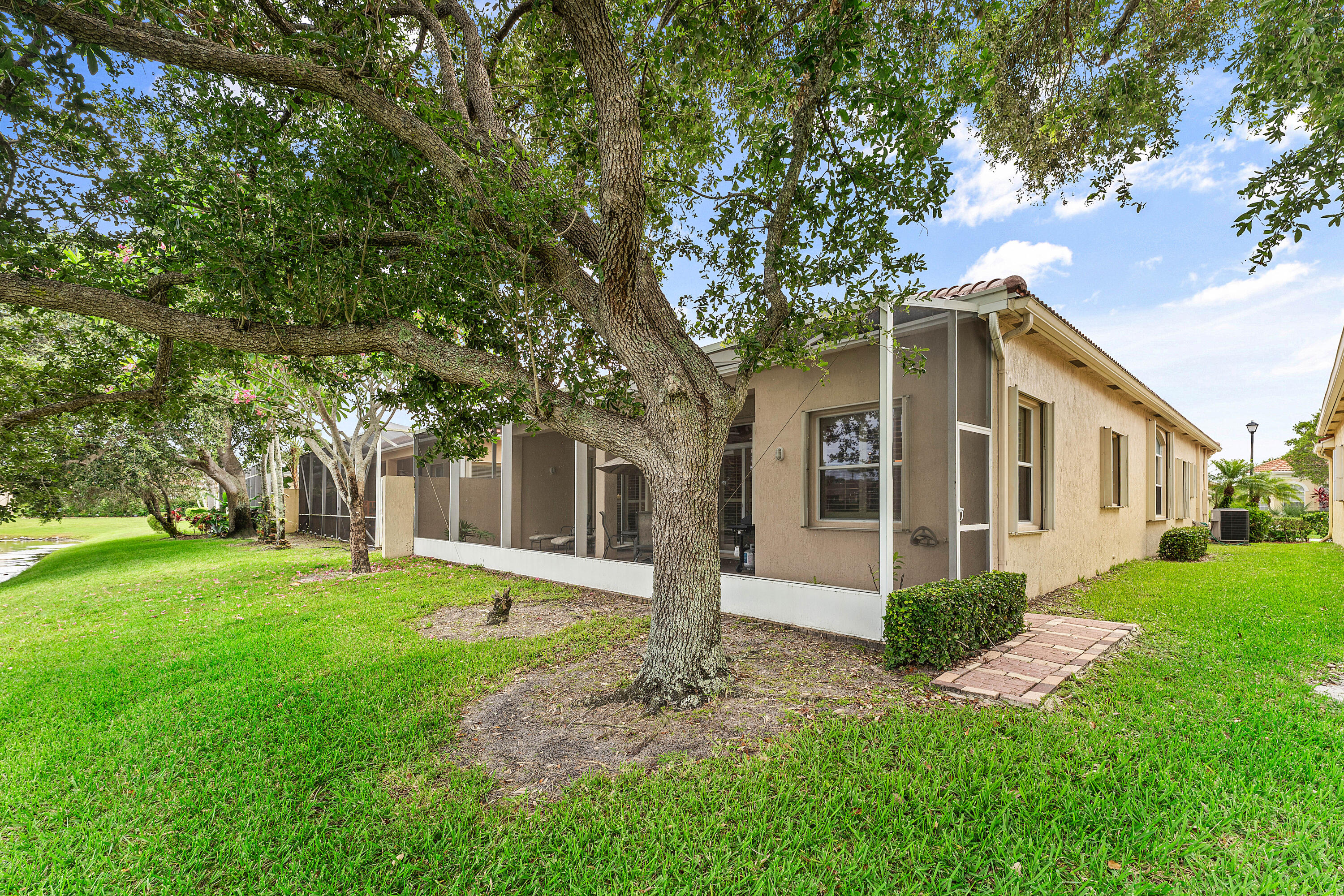 7188 Demedici Circle
