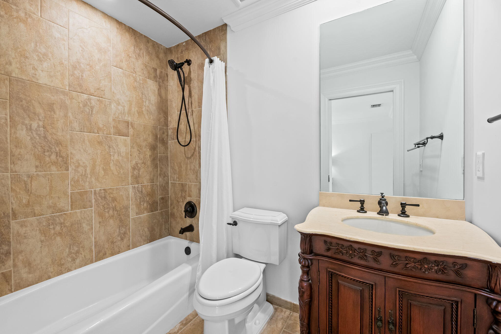 1105 Bel Air Drive C