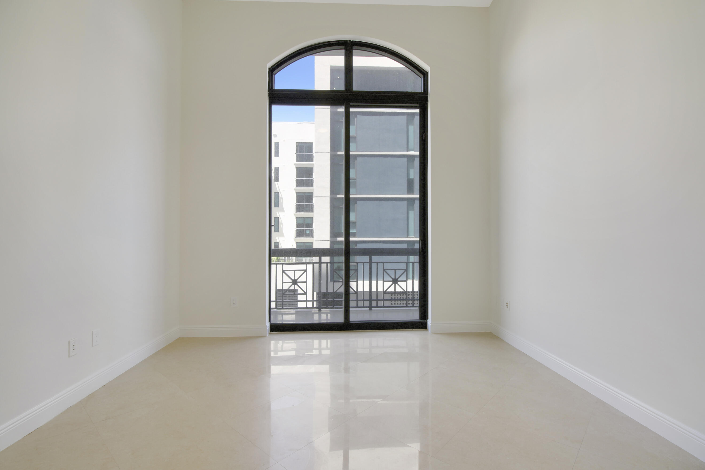 701 S Olive Avenue 316