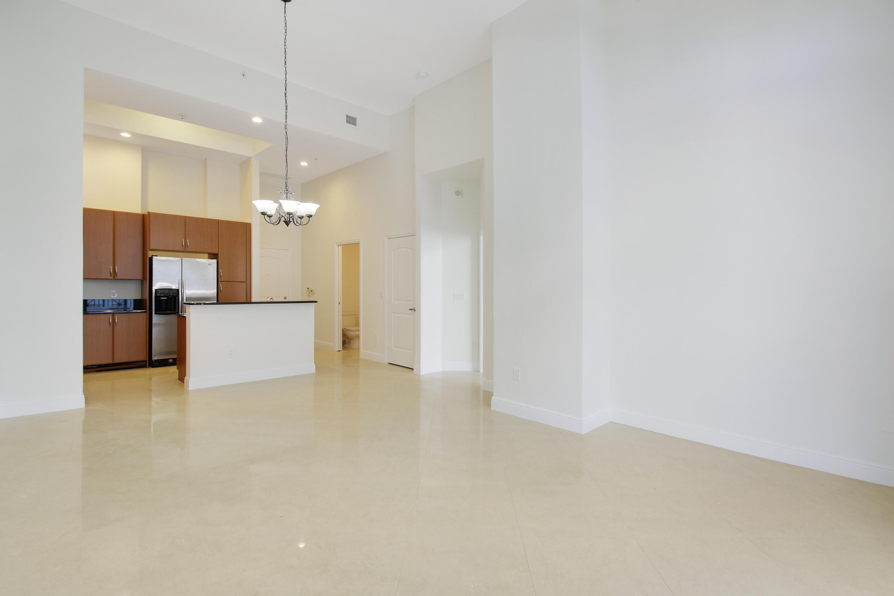 701 S Olive Avenue 316