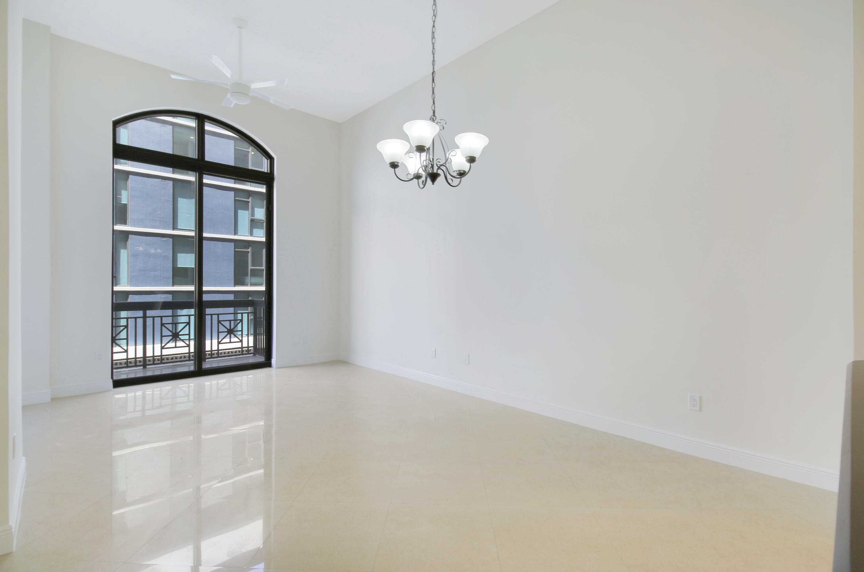 701 S Olive Avenue 316