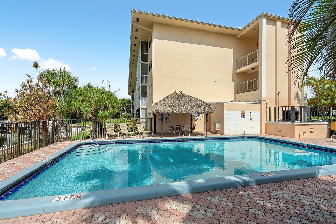 750 NE Spanish River Boulevard 1090