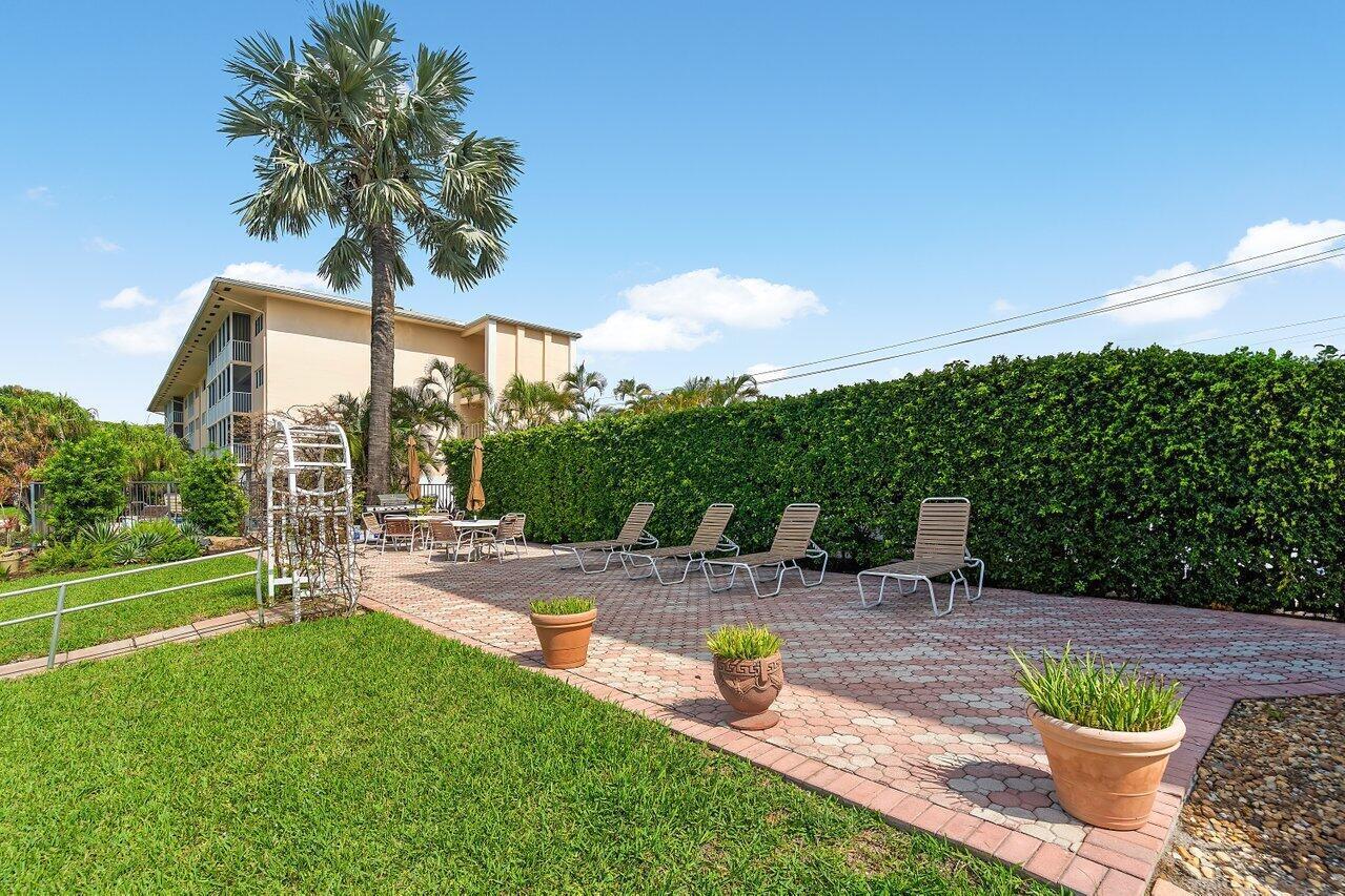 750 NE Spanish River Boulevard 1090