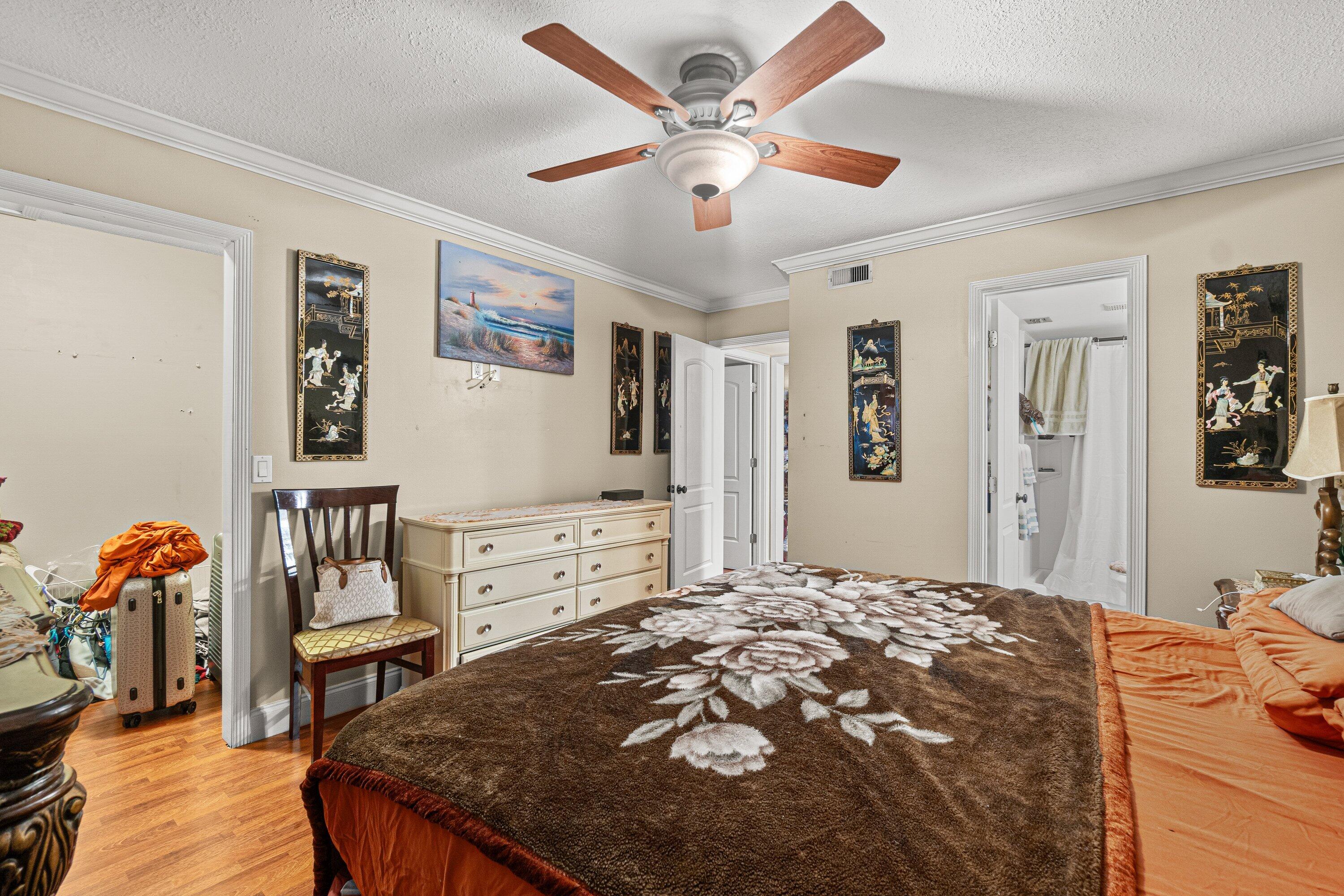 526 Shady Pine Way D2