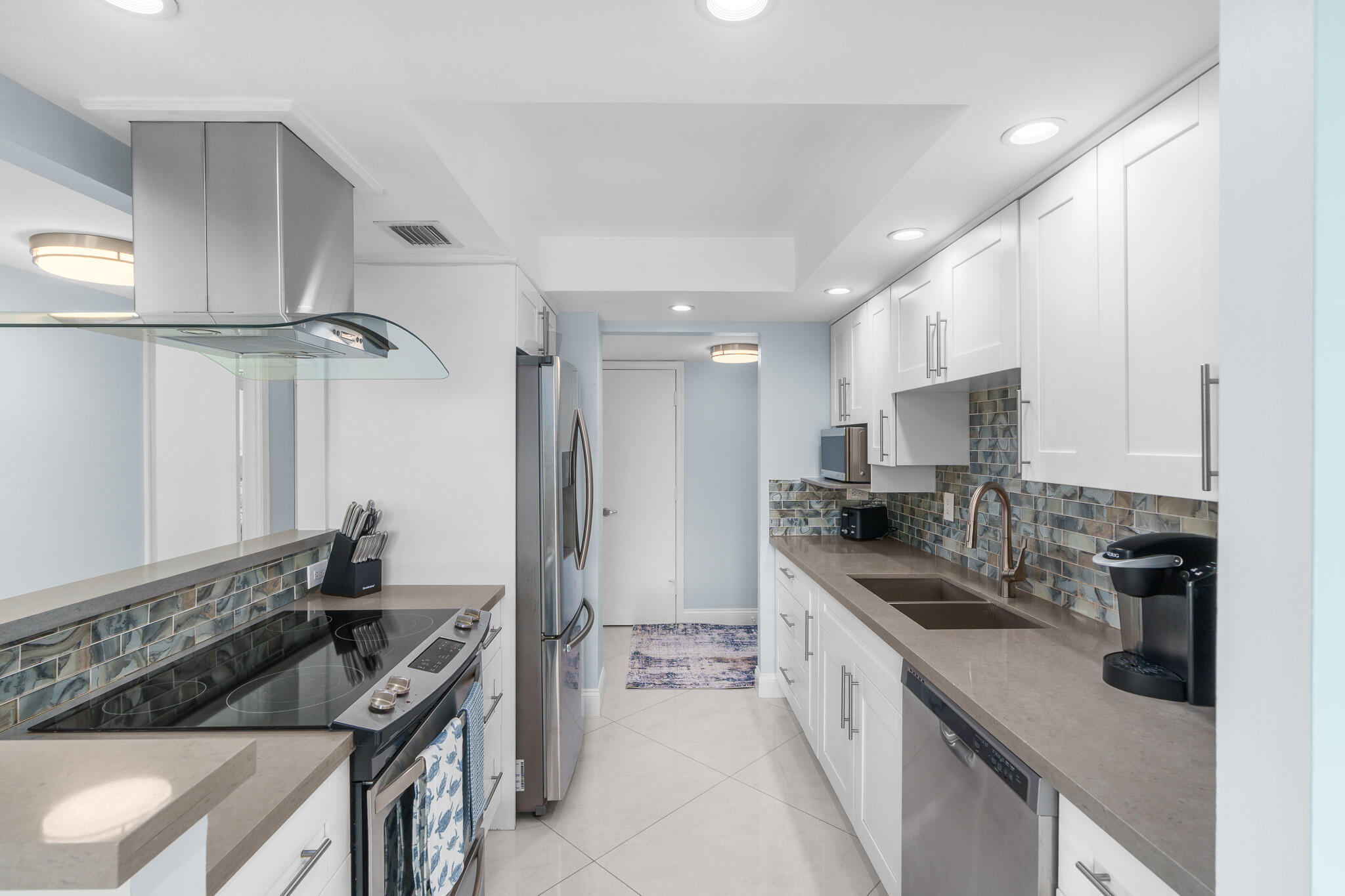 950 Ponce De Leon Road 401