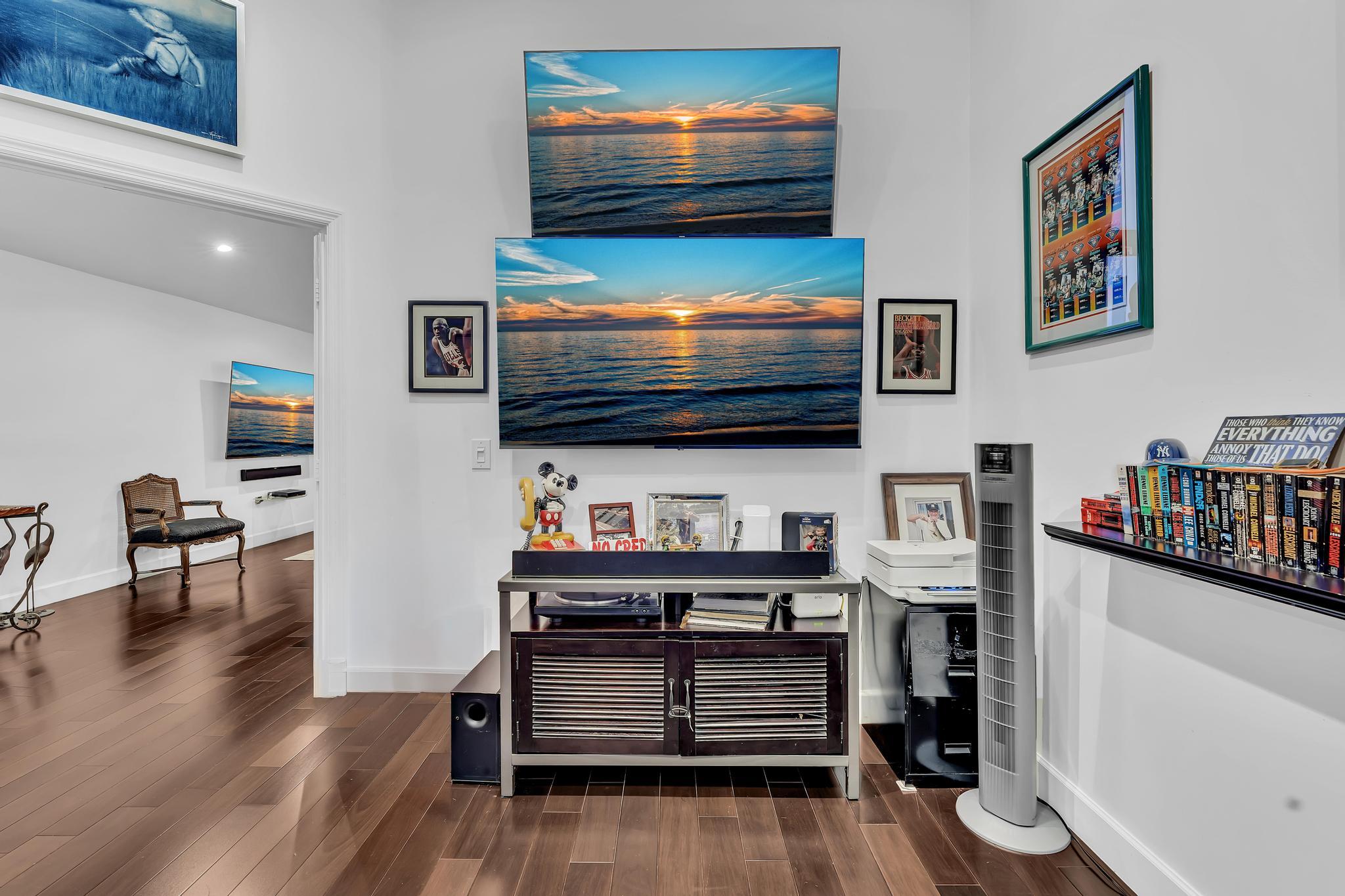 6207 La Vida Terrace