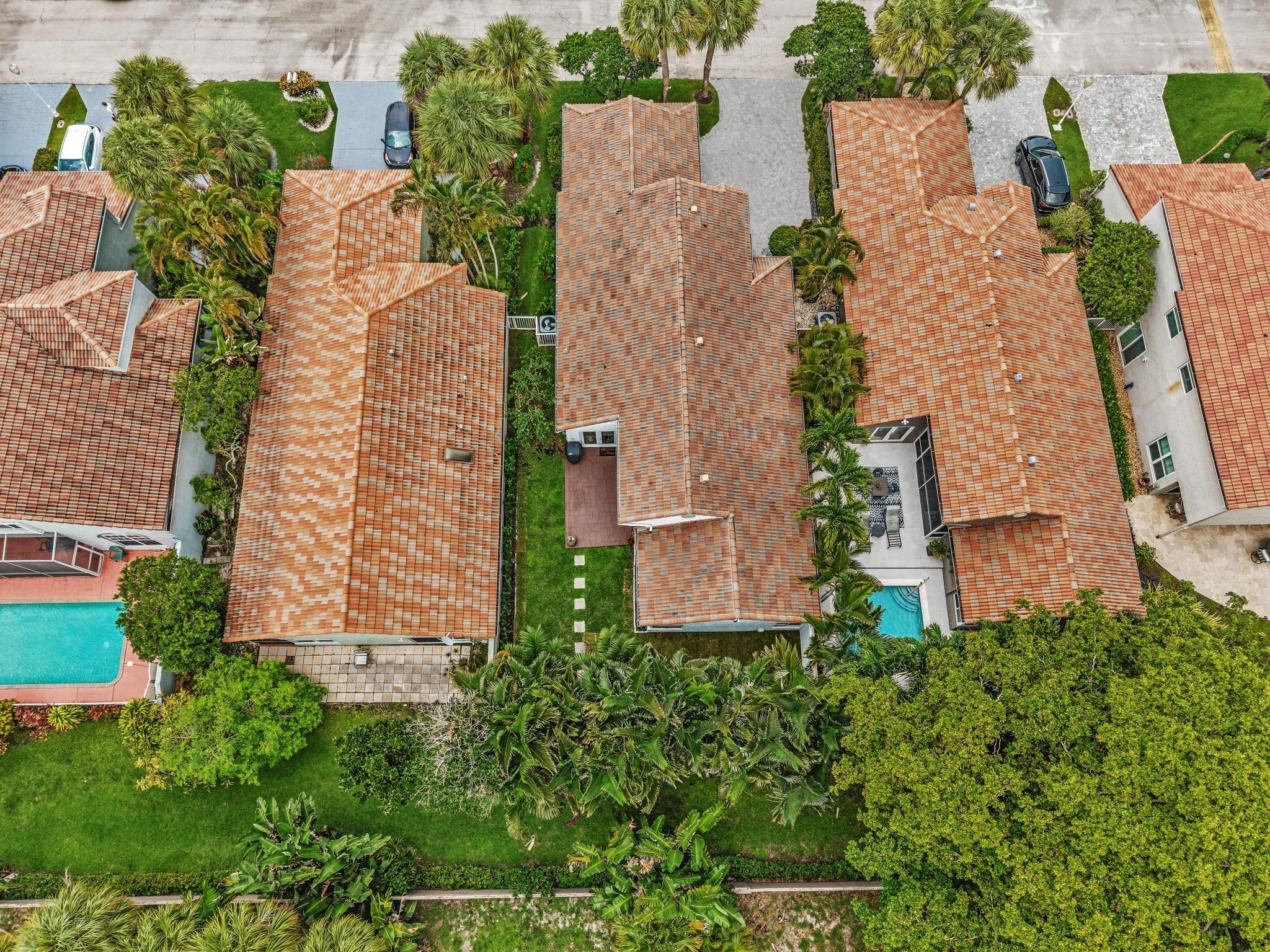 6207 La Vida Terrace