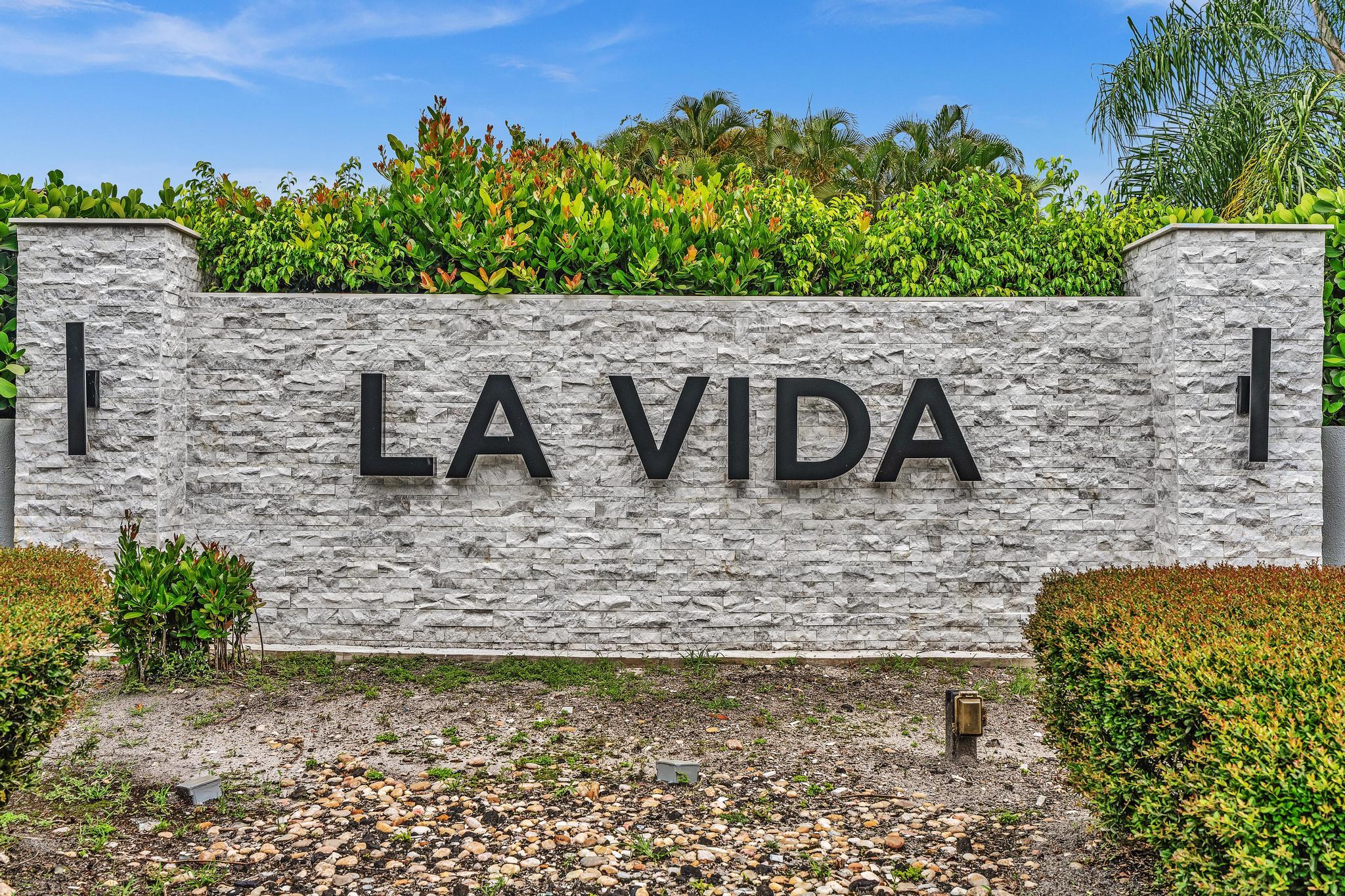 6207 La Vida Terrace