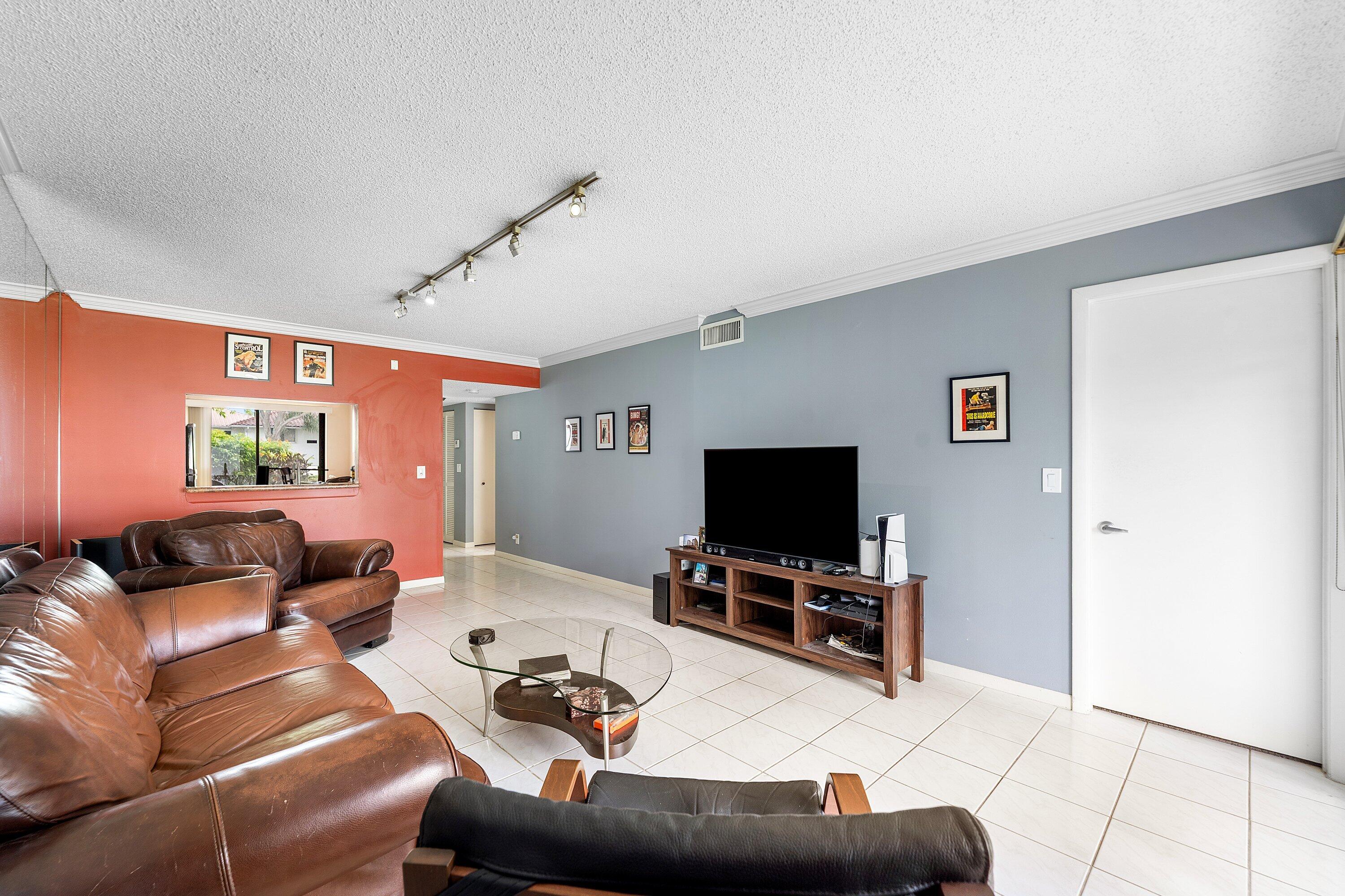 105 Tropic Isle Drive Apt 22d
