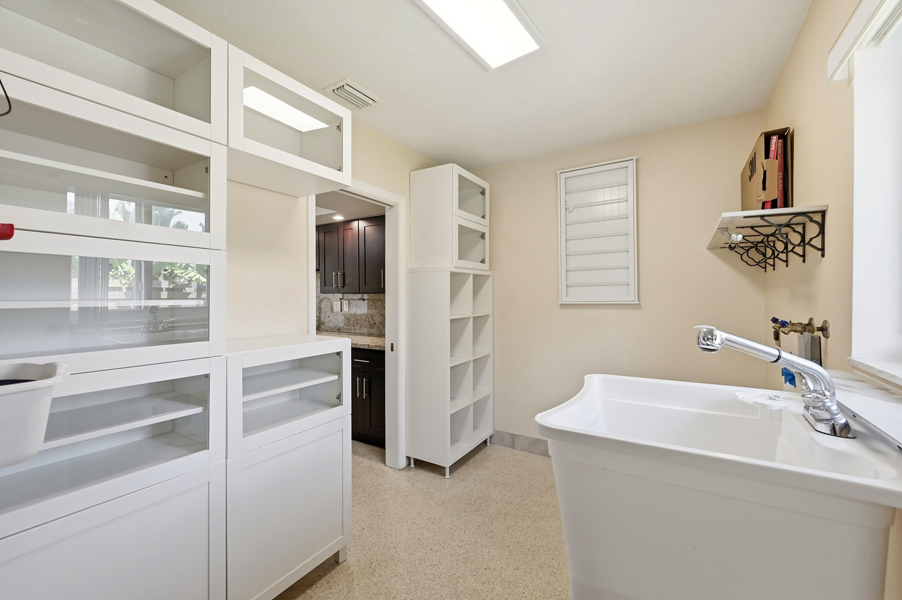 200 NE 28th Terrace