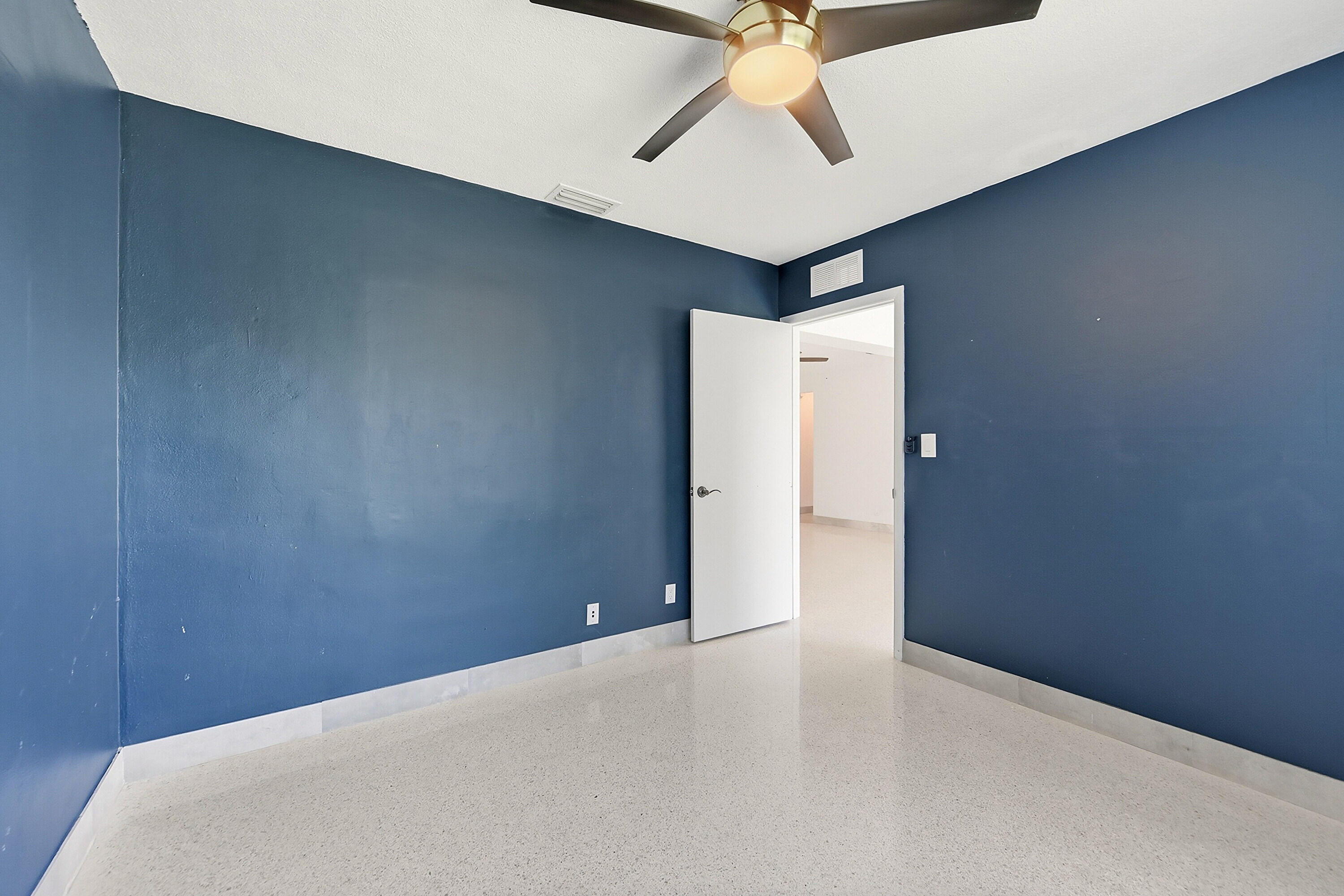 200 NE 28th Terrace