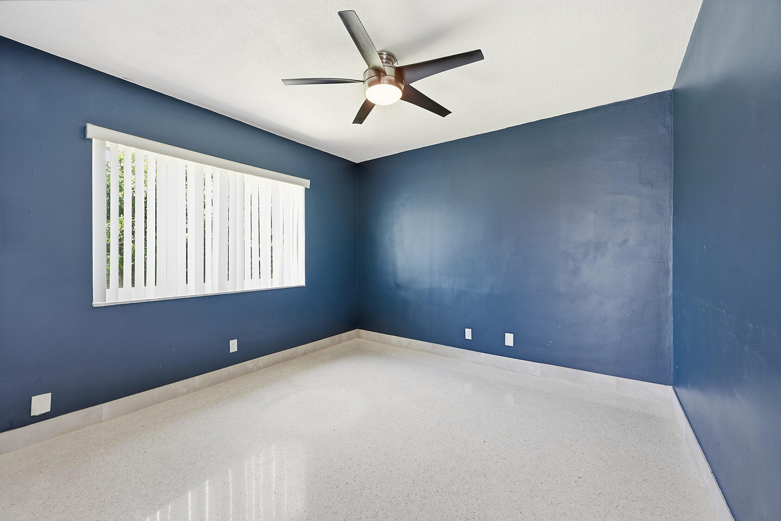 200 NE 28th Terrace