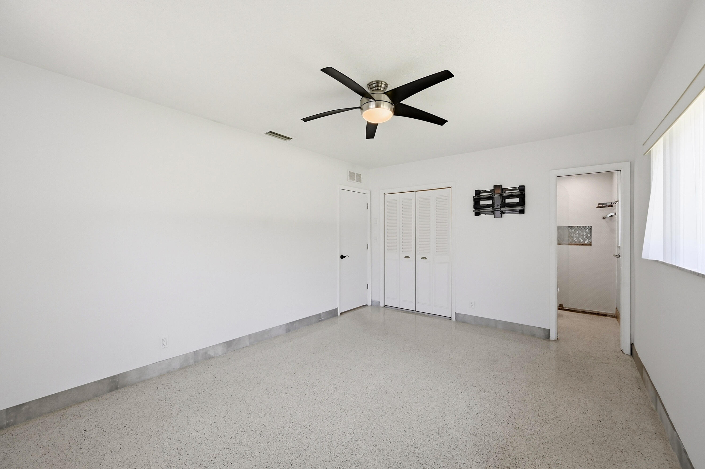 200 NE 28th Terrace