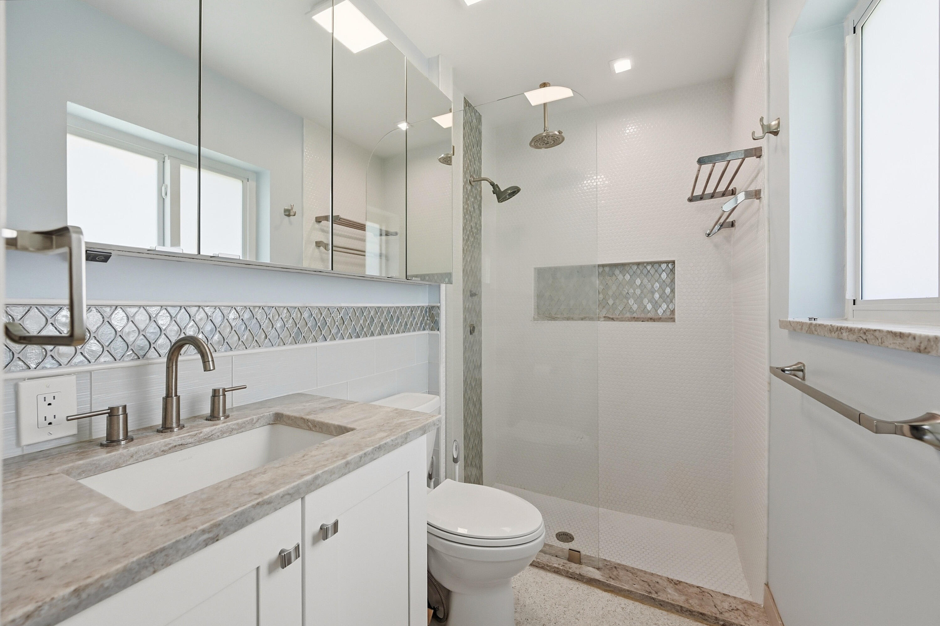 200 NE 28th Terrace