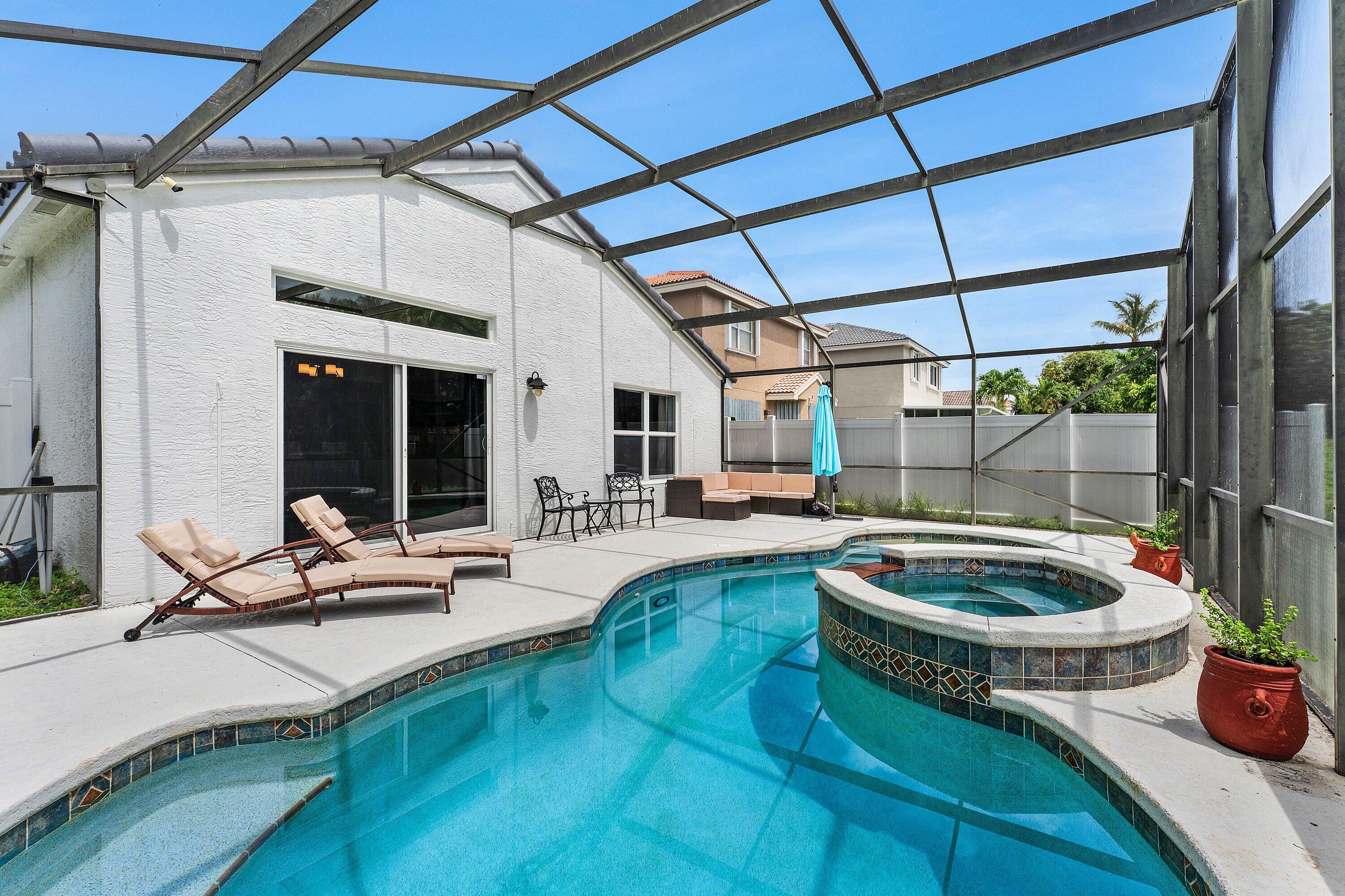7076 MIDDLEBURY Drive