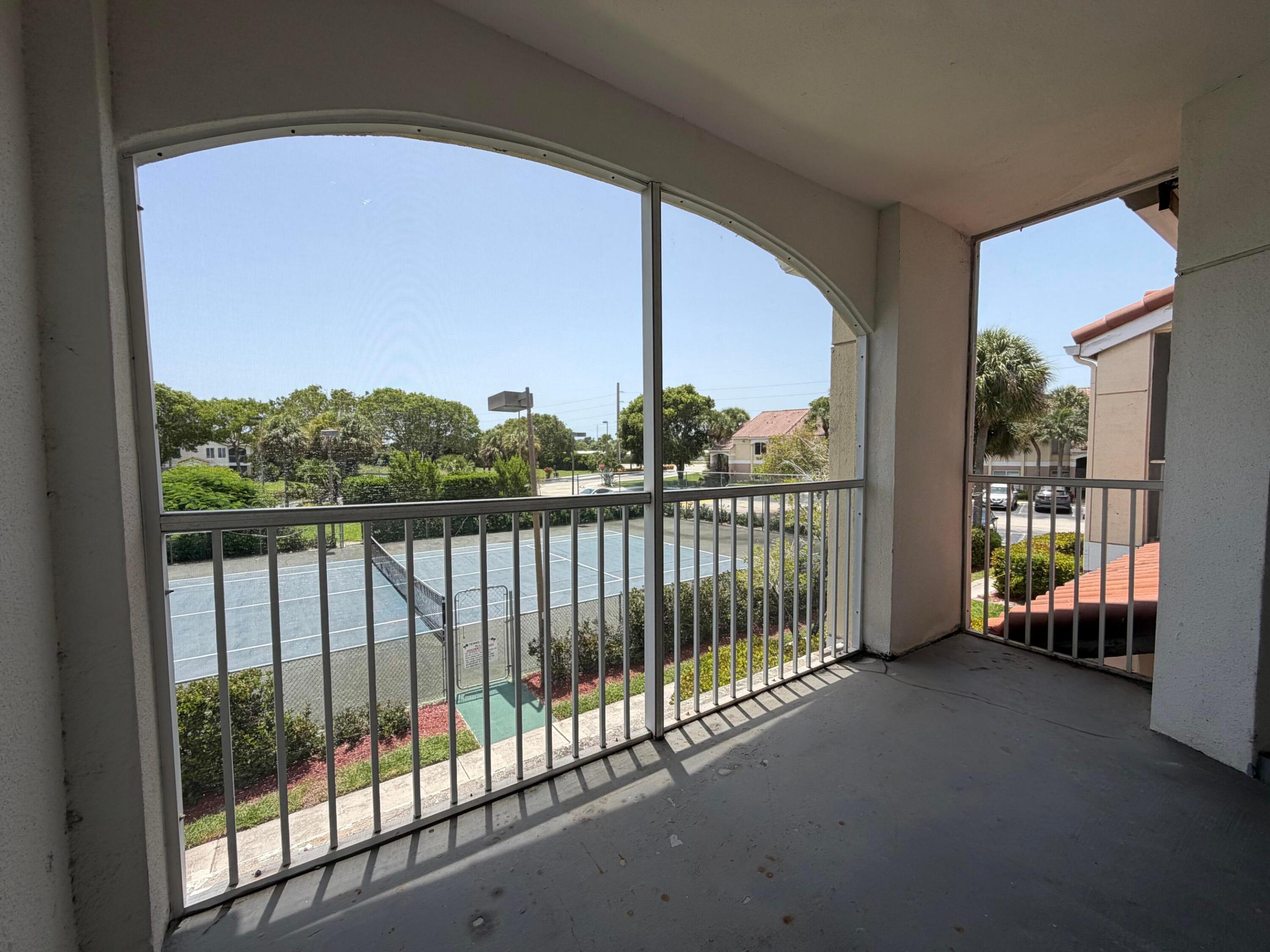 815 W Boynton Beach Boulevard Unit: 12-203