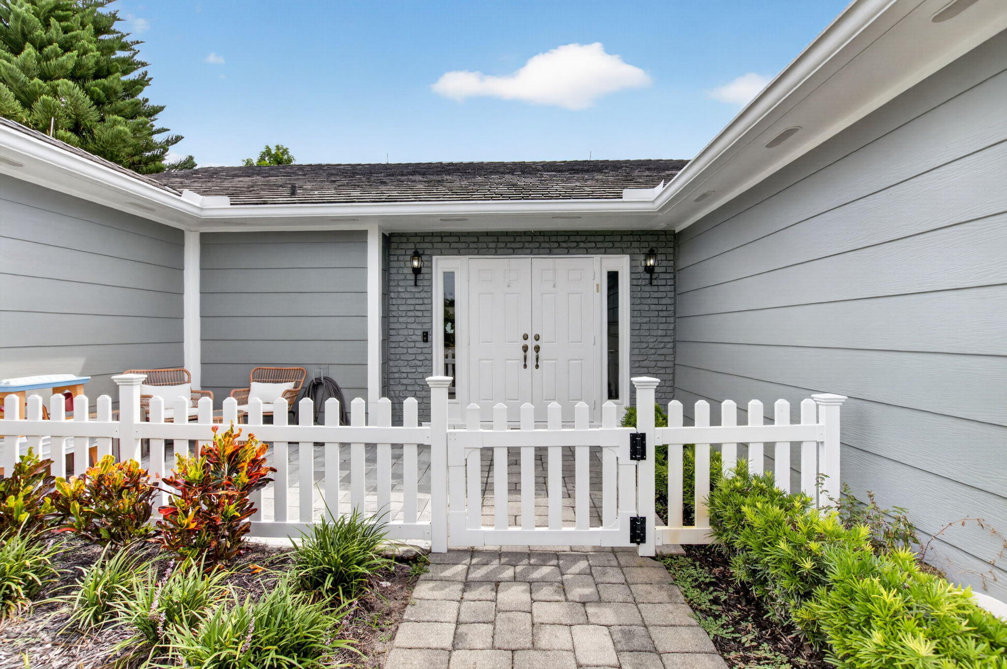 15 Holly Villas