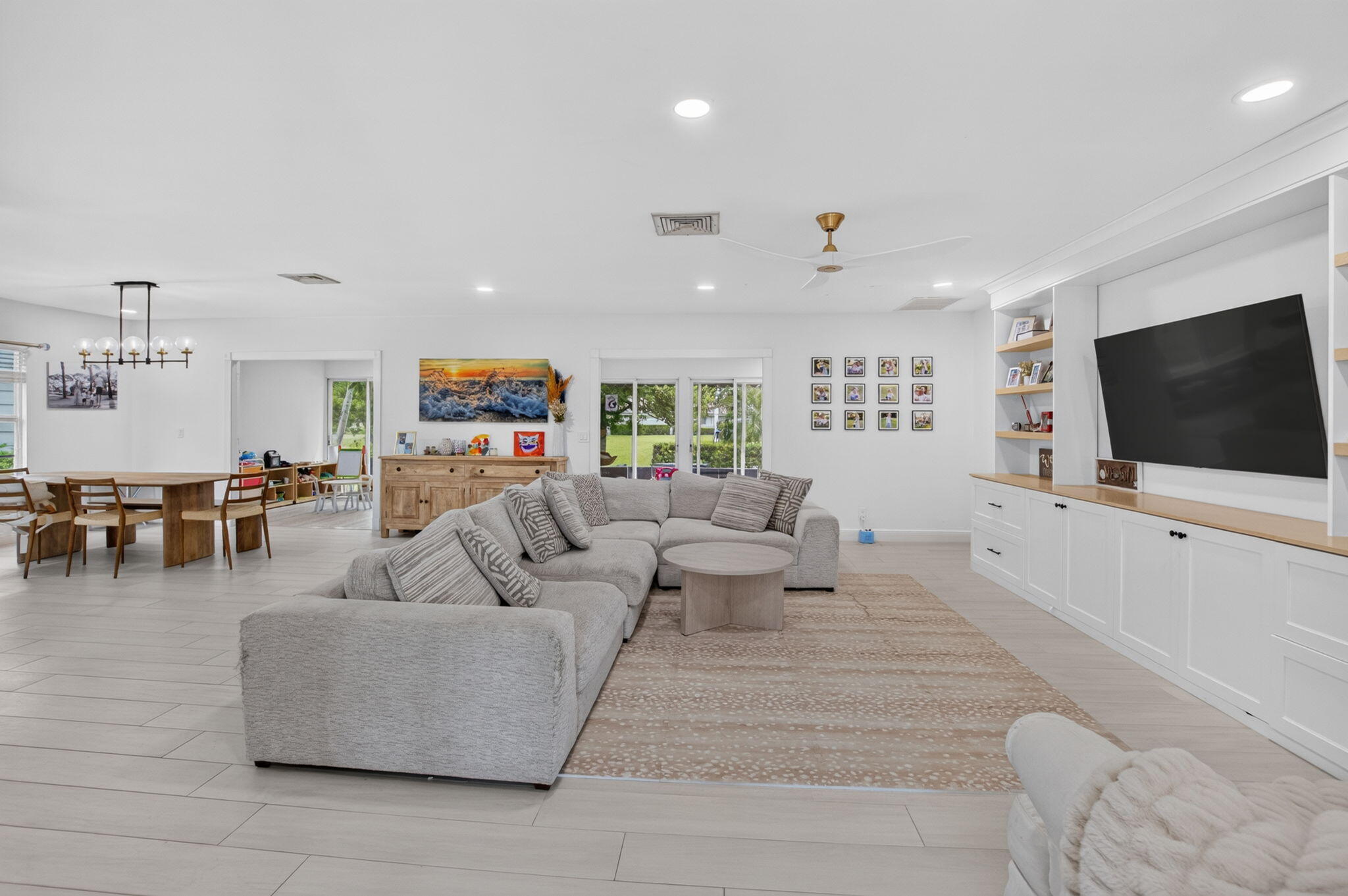 15 Holly Villas