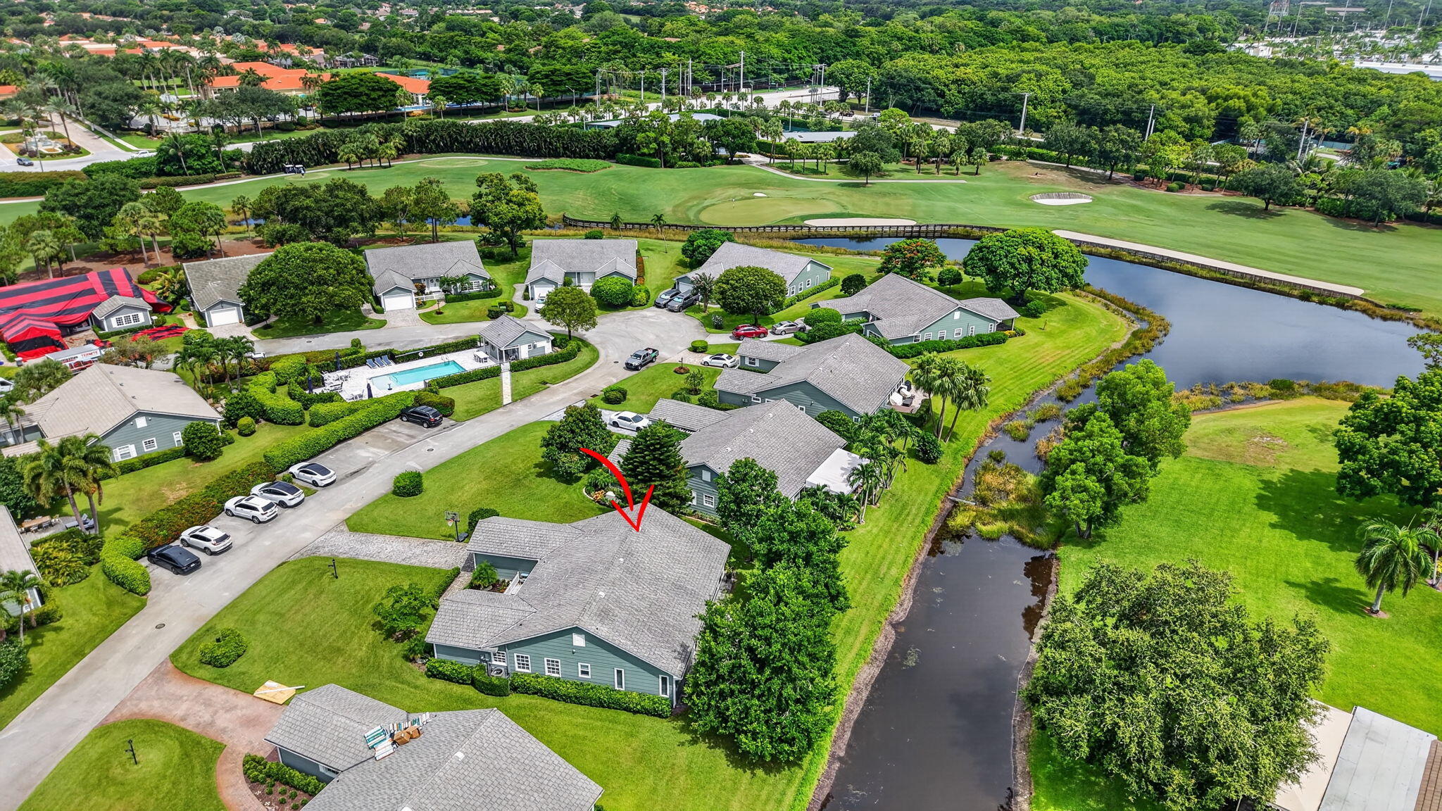 15 Holly Villas