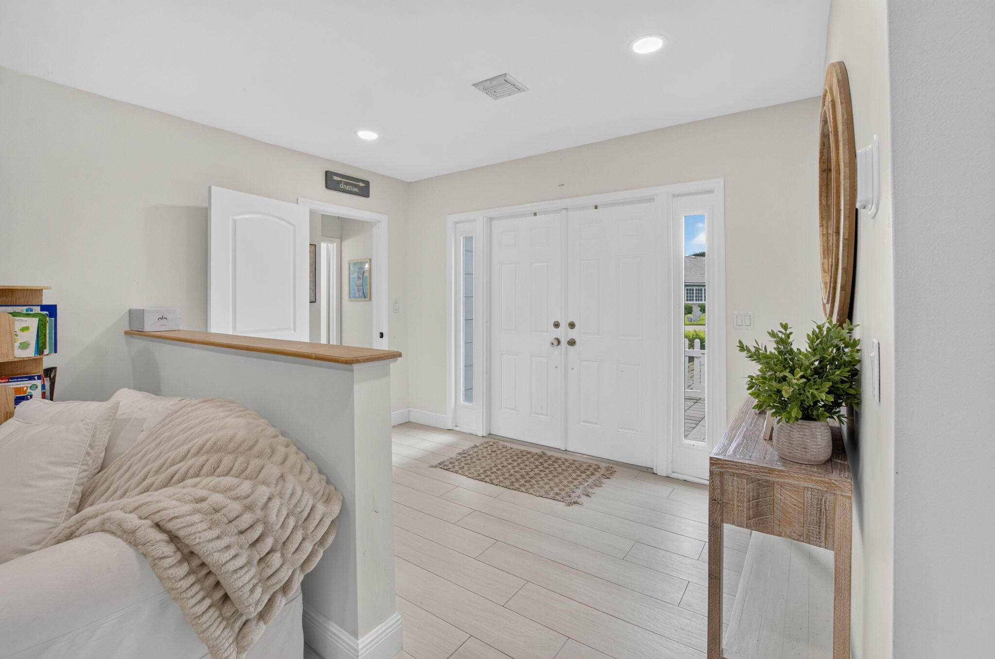 15 Holly Villas