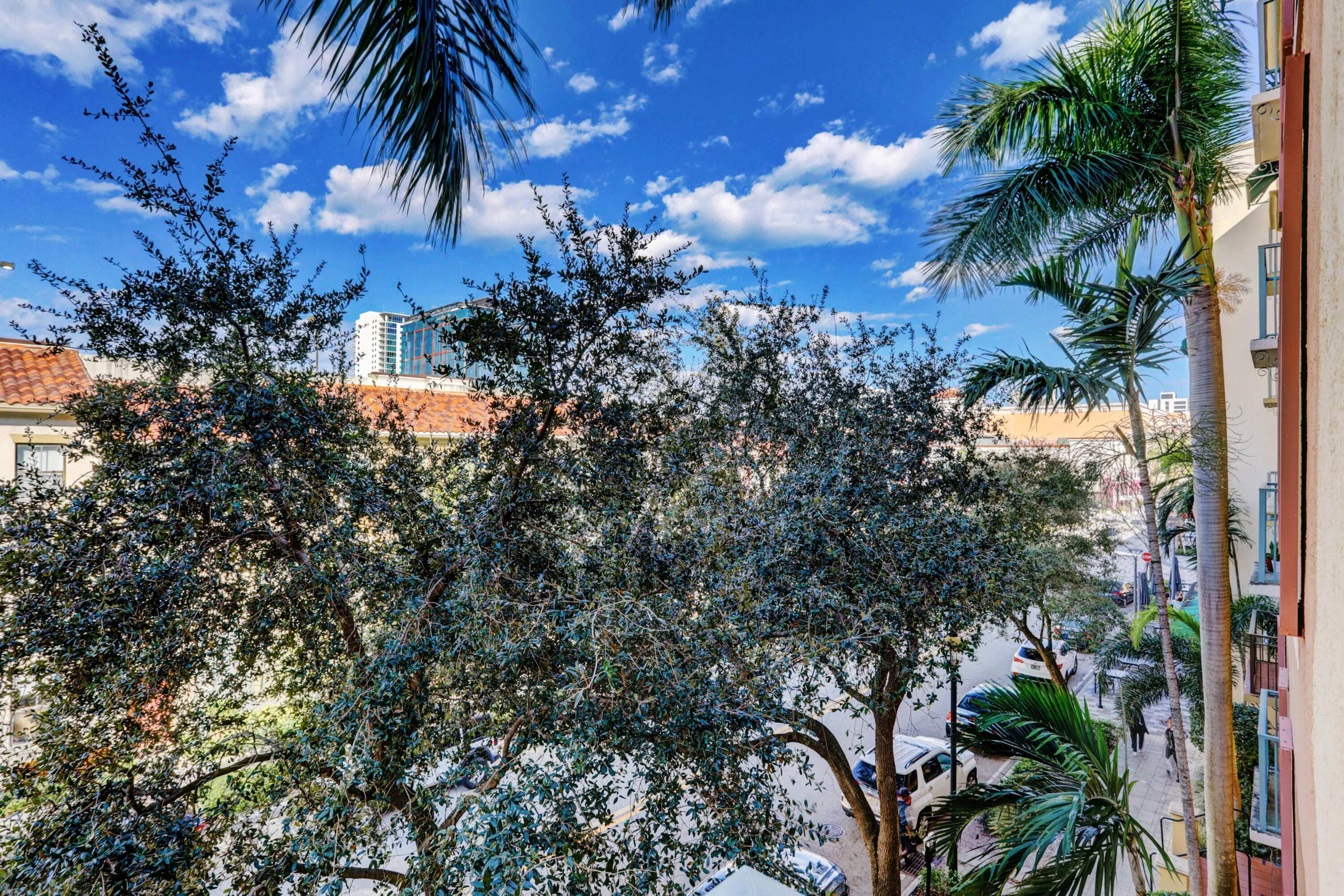 630 S Sapodilla Avenue S 321