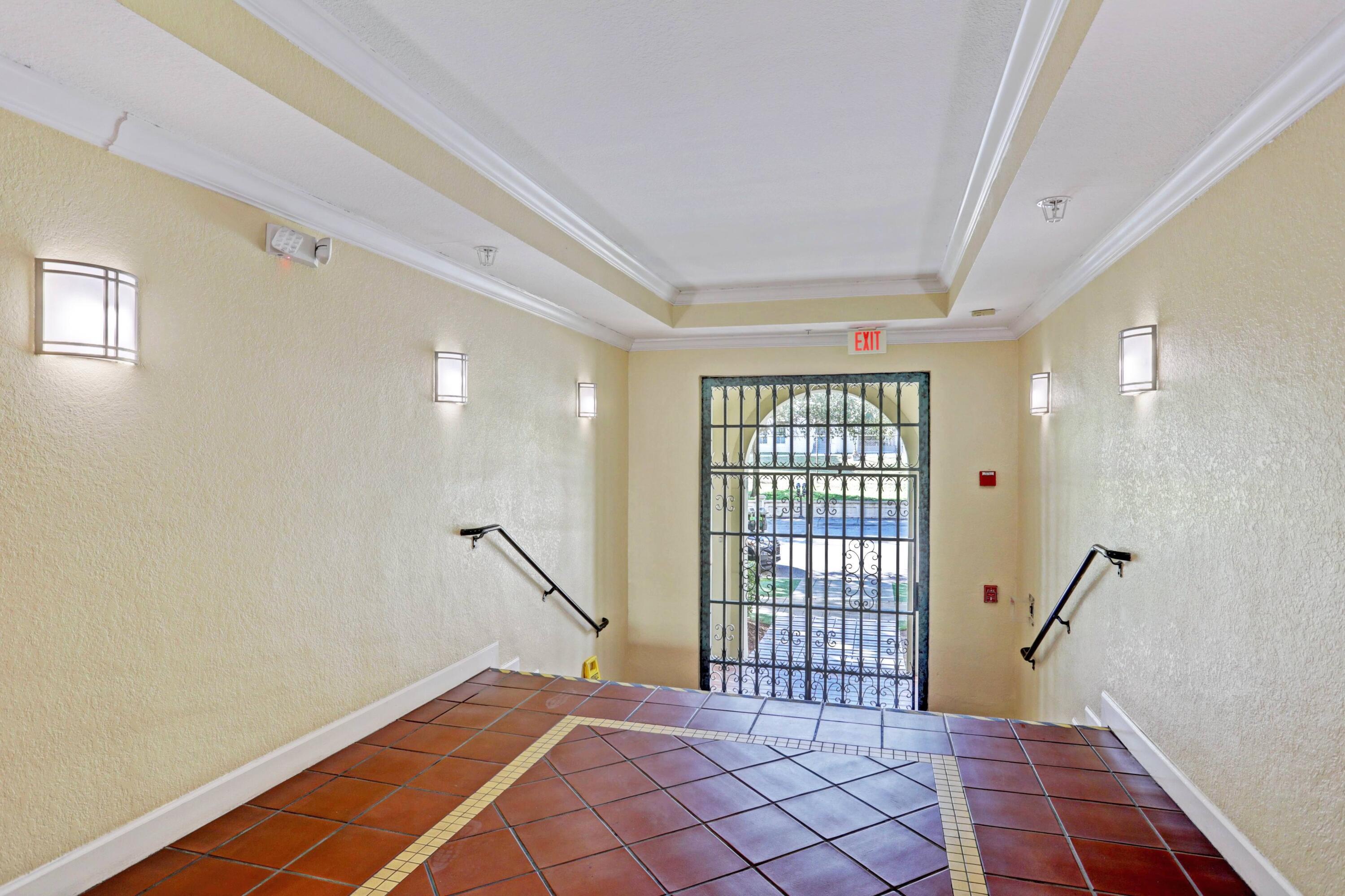 630 S Sapodilla Avenue S 321