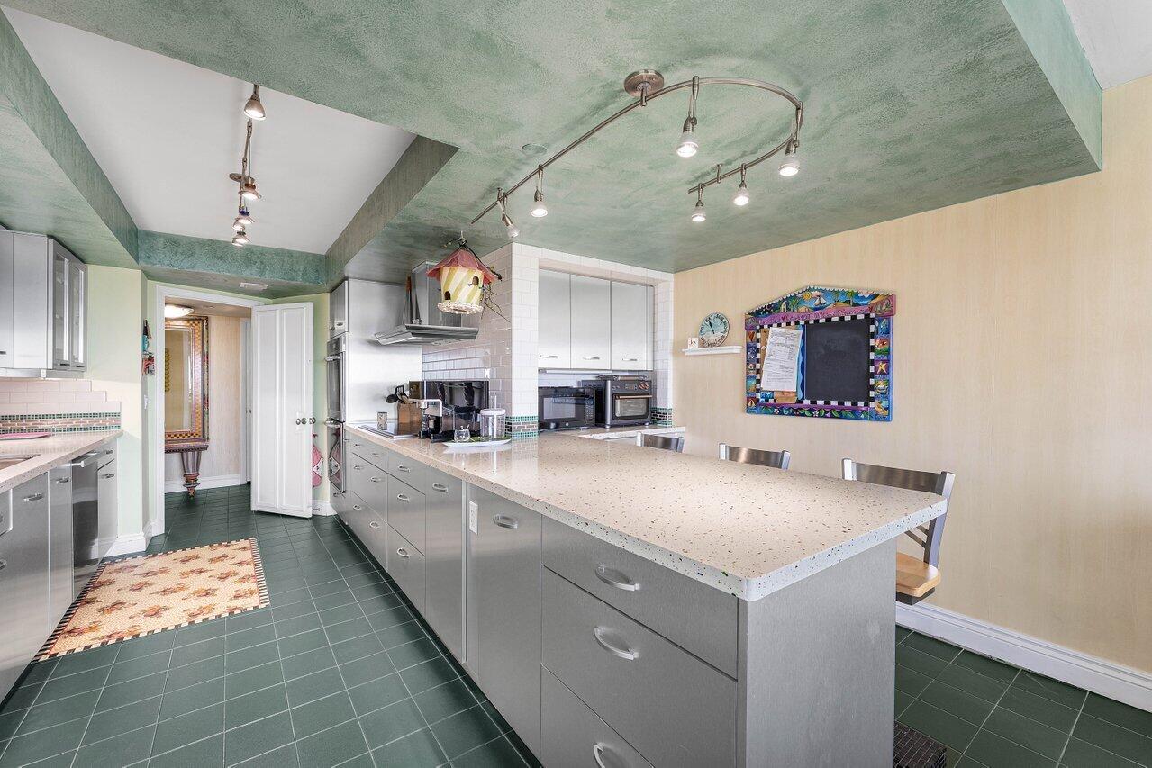 4301 N Ocean Boulevard 504