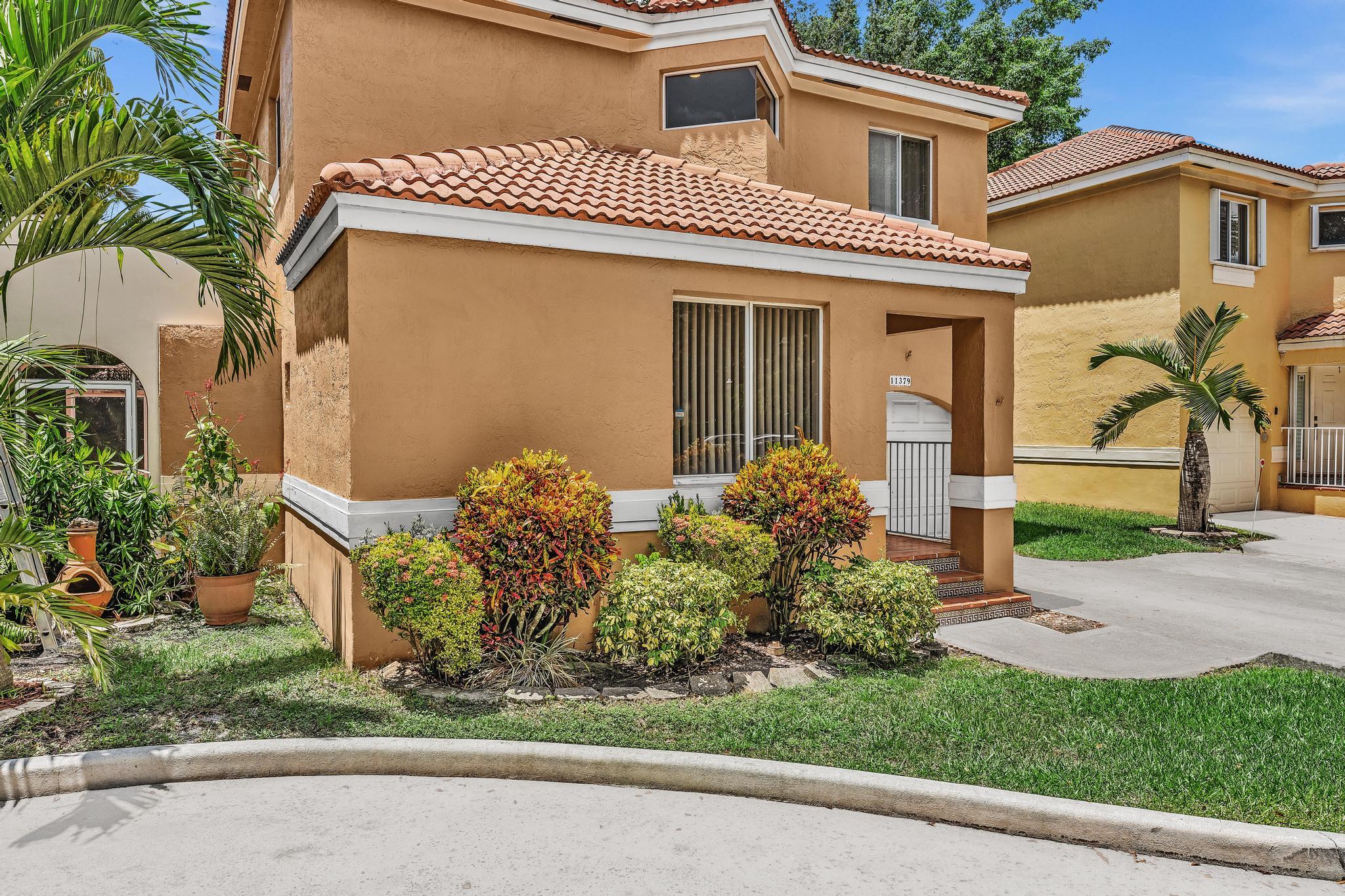 11379 Lakeview Drive