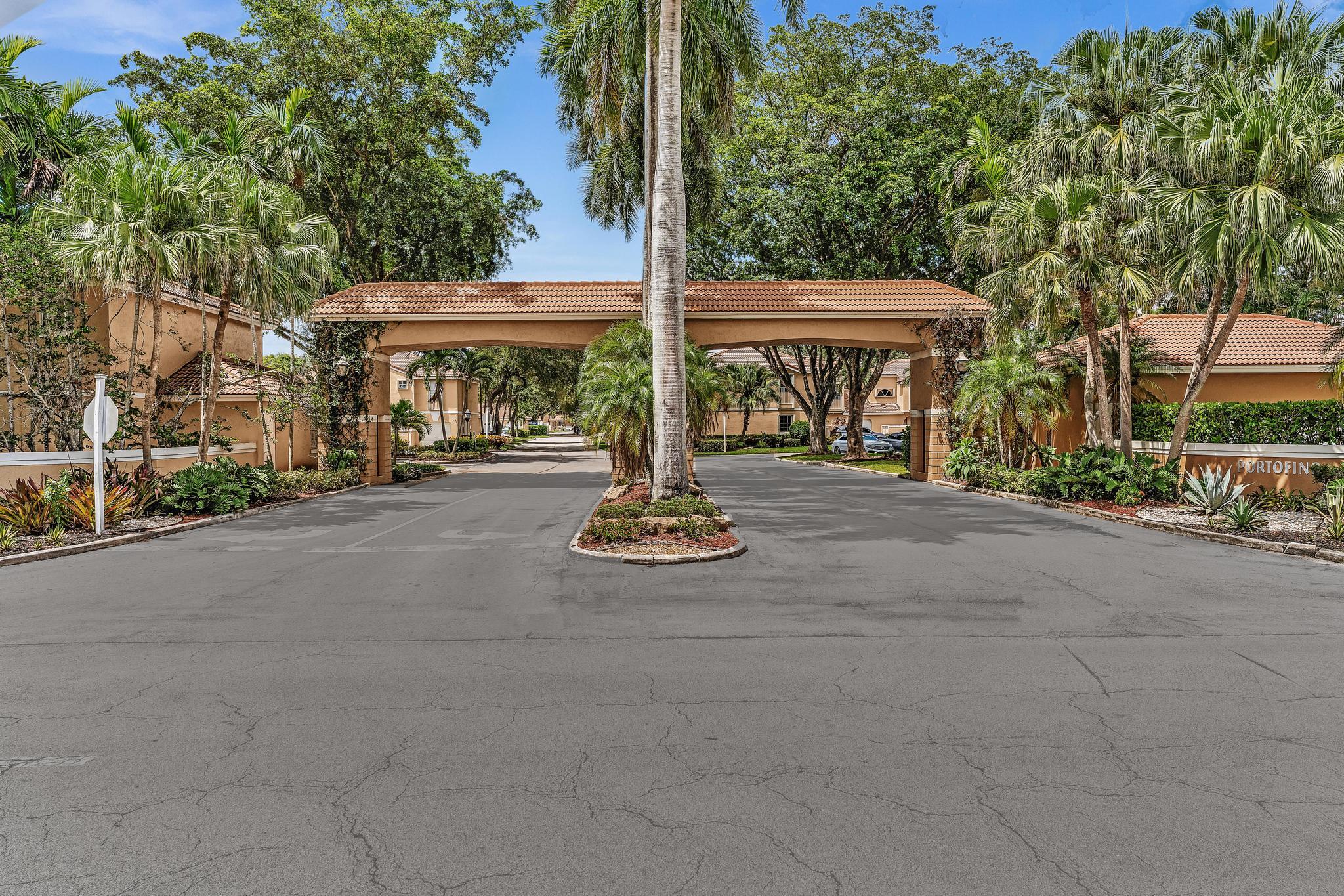 11379 Lakeview Drive