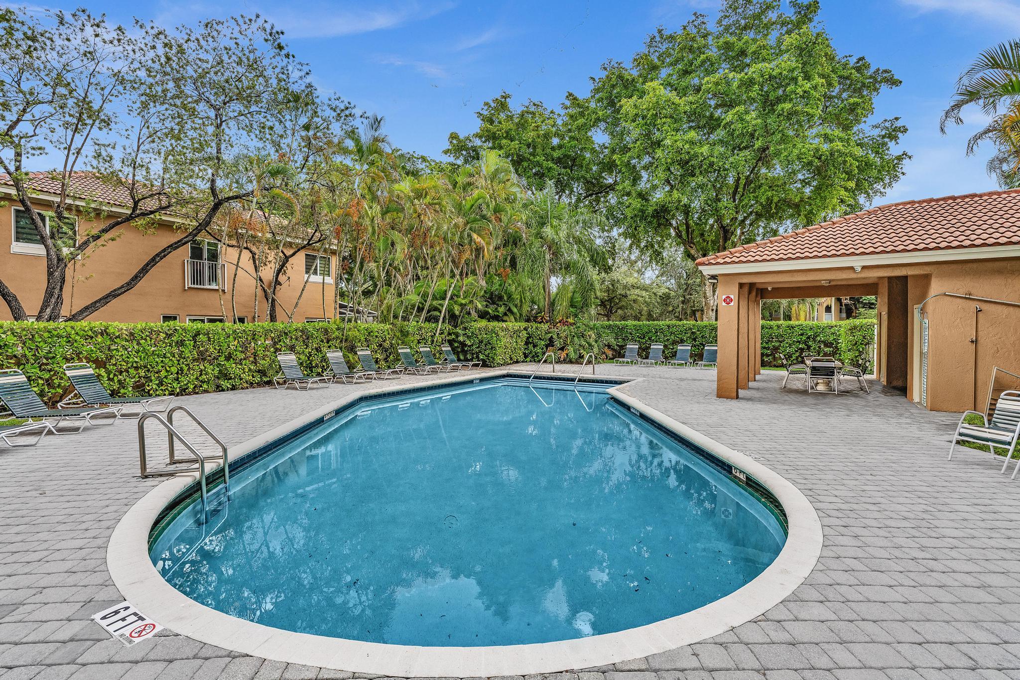 11379 Lakeview Drive