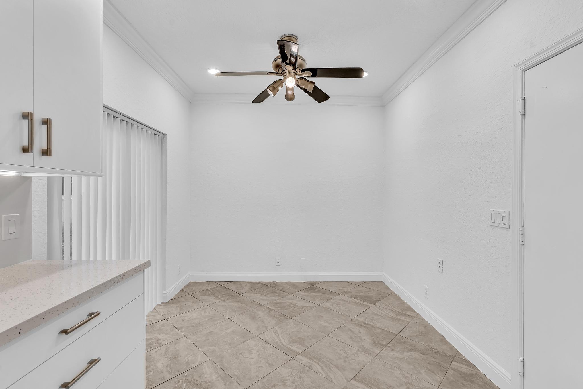11379 Lakeview Drive