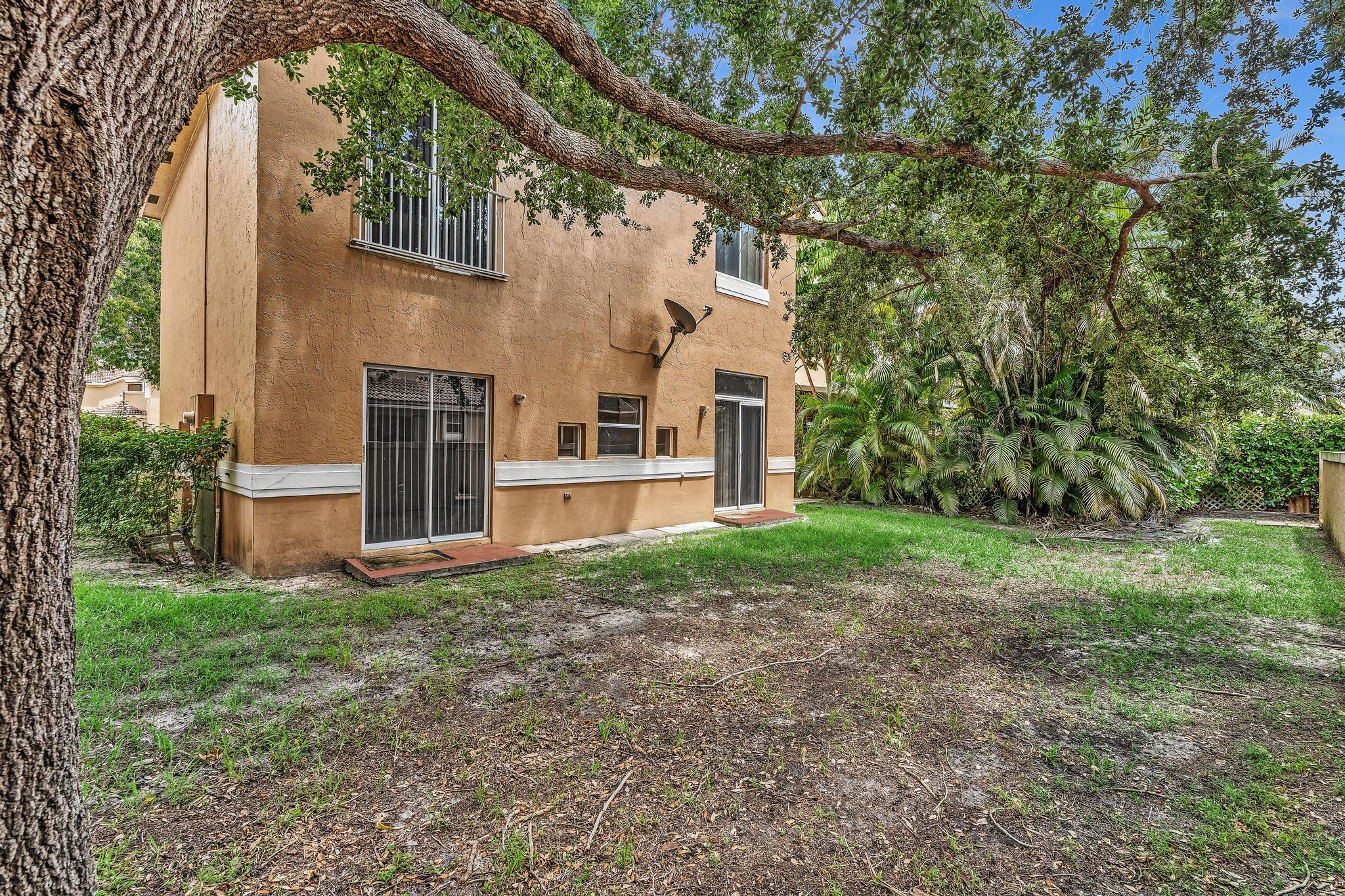 11379 Lakeview Drive