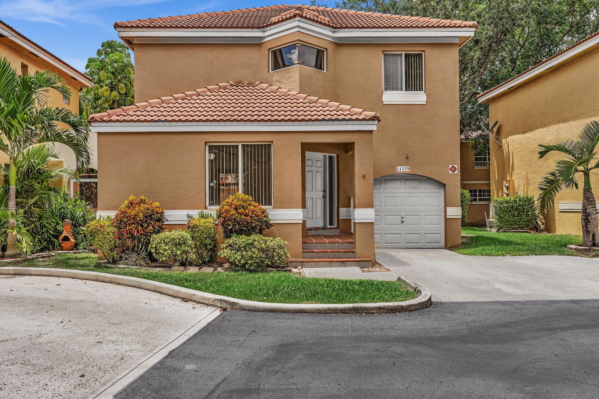 11379 Lakeview Drive
