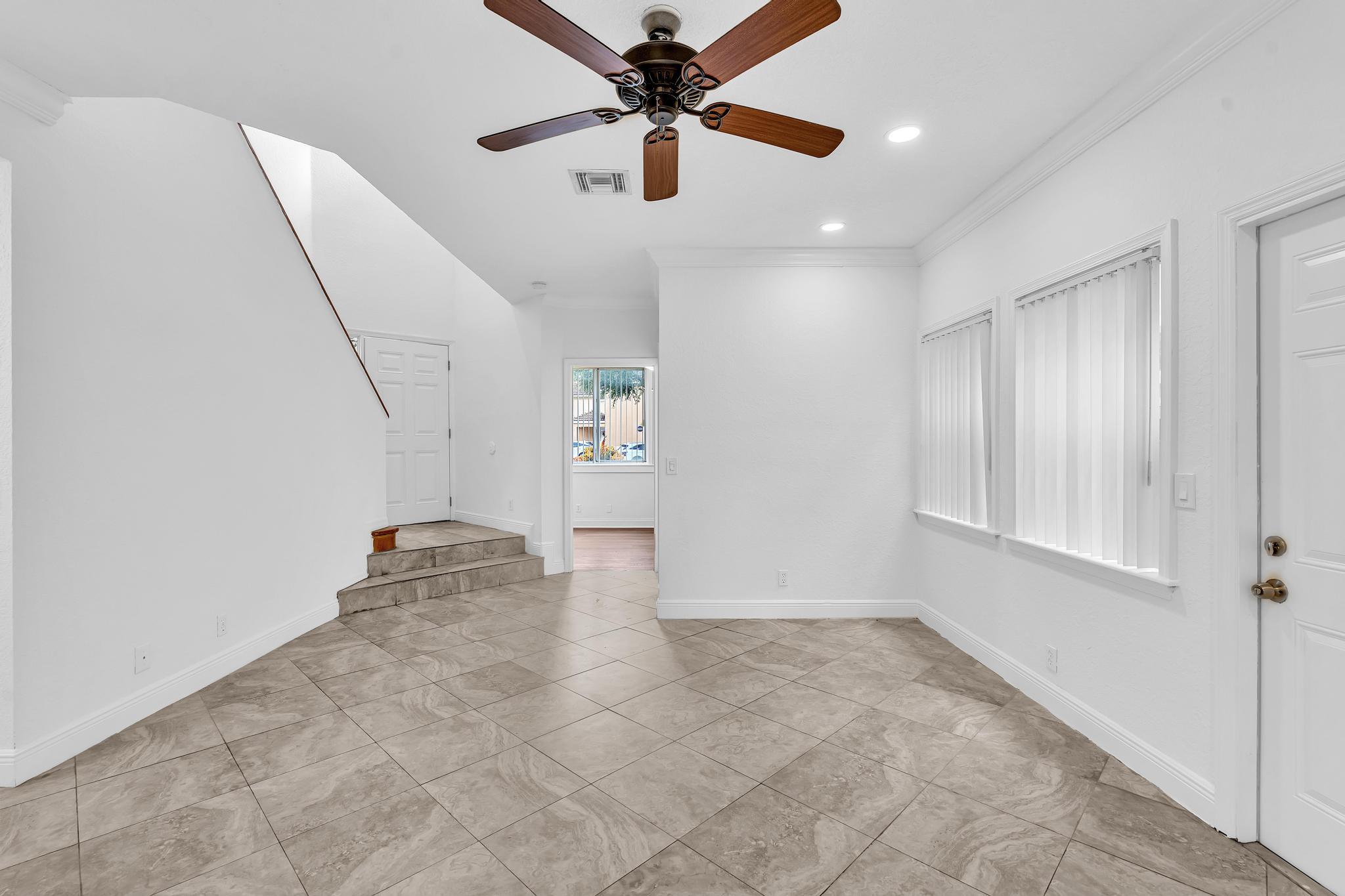11379 Lakeview Drive
